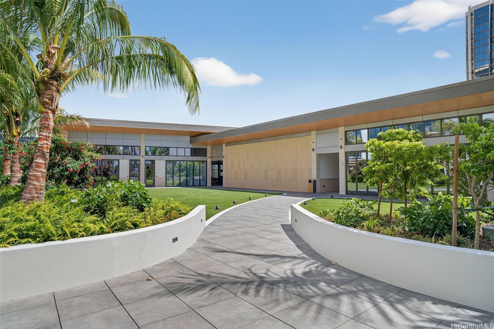 Honolulu, Hawaii, 96814, United States, ,1 BathroomBathrooms,Residential,For Sale,1955522