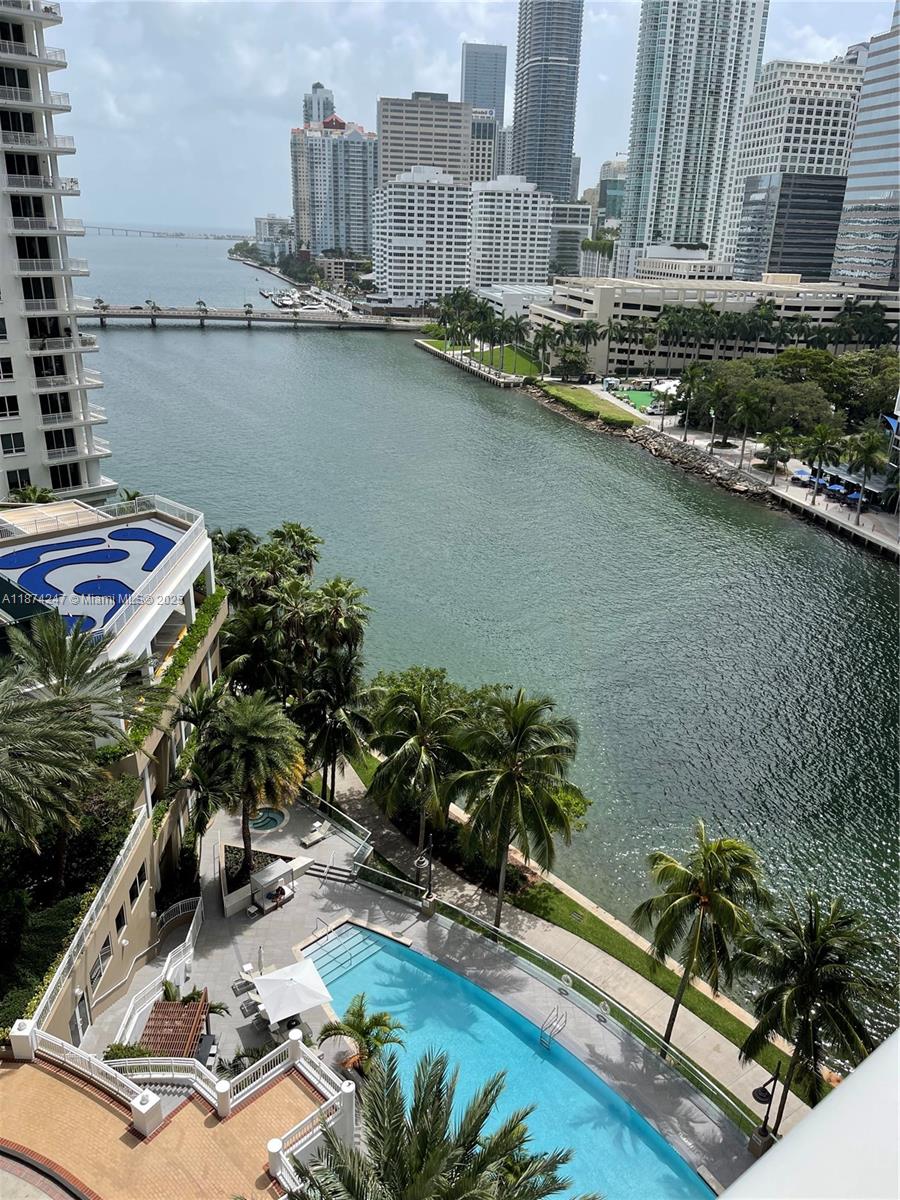 Miami, Florida, 33131, United States, 2 Bedrooms Bedrooms, ,3 BathroomsBathrooms,Residential,For Sale,1942203