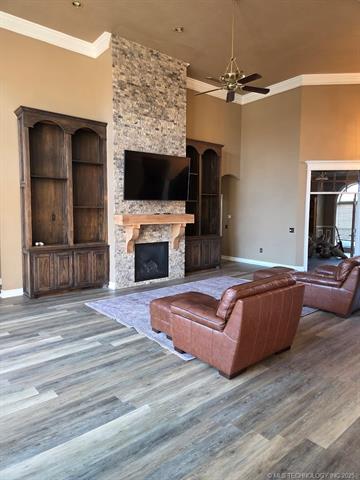 Stigler, Oklahoma, 74462-1647, United States, 3 Bedrooms Bedrooms, ,3 BathroomsBathrooms,Residential,For Sale,2005230