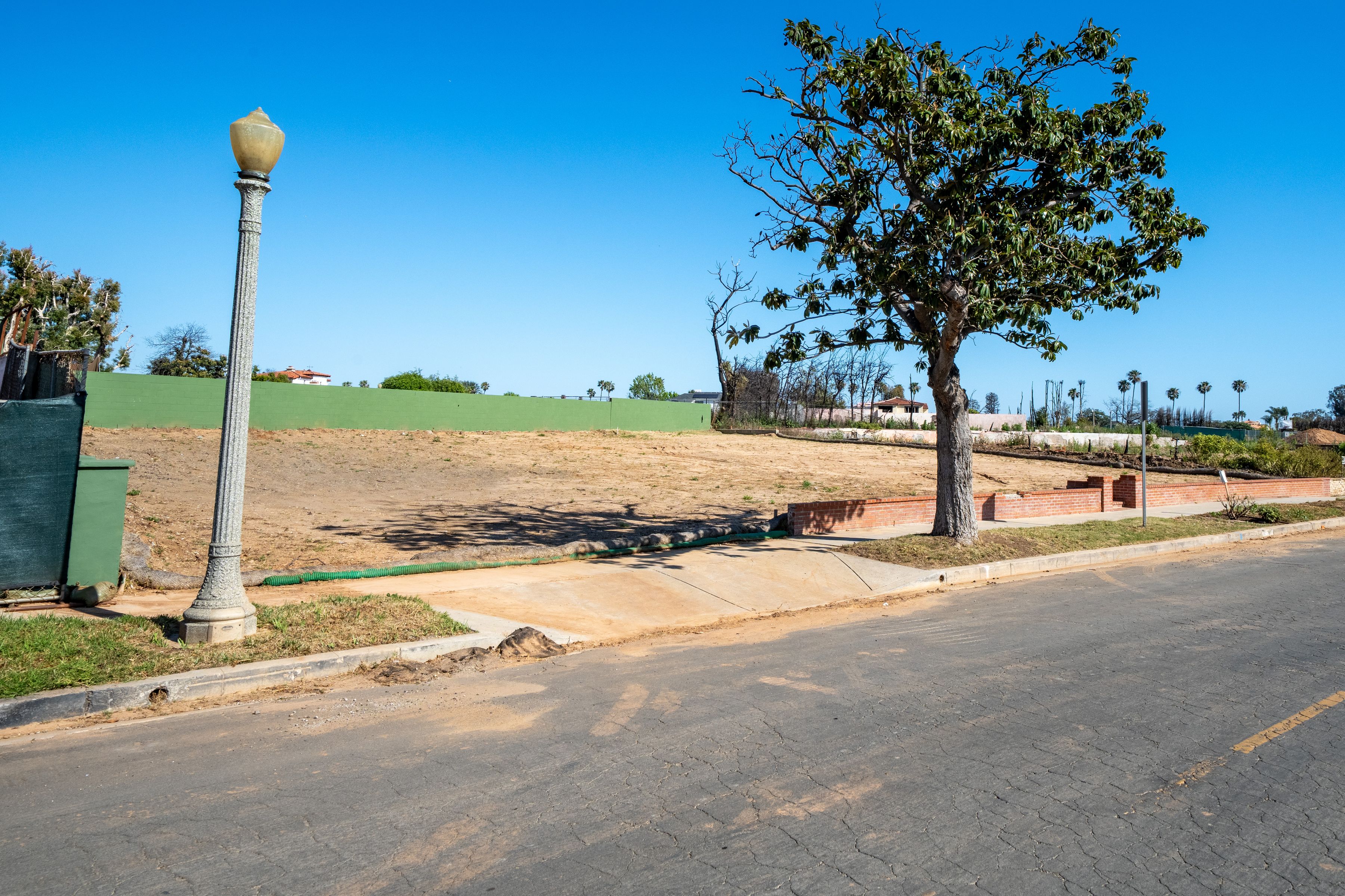  746 Alma Real Dr - 物件實景