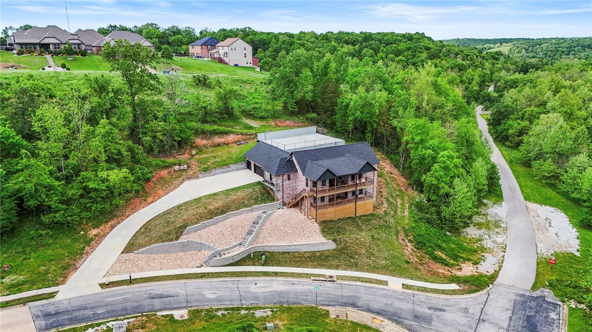Chaucer St, Bentonville, AR 72712