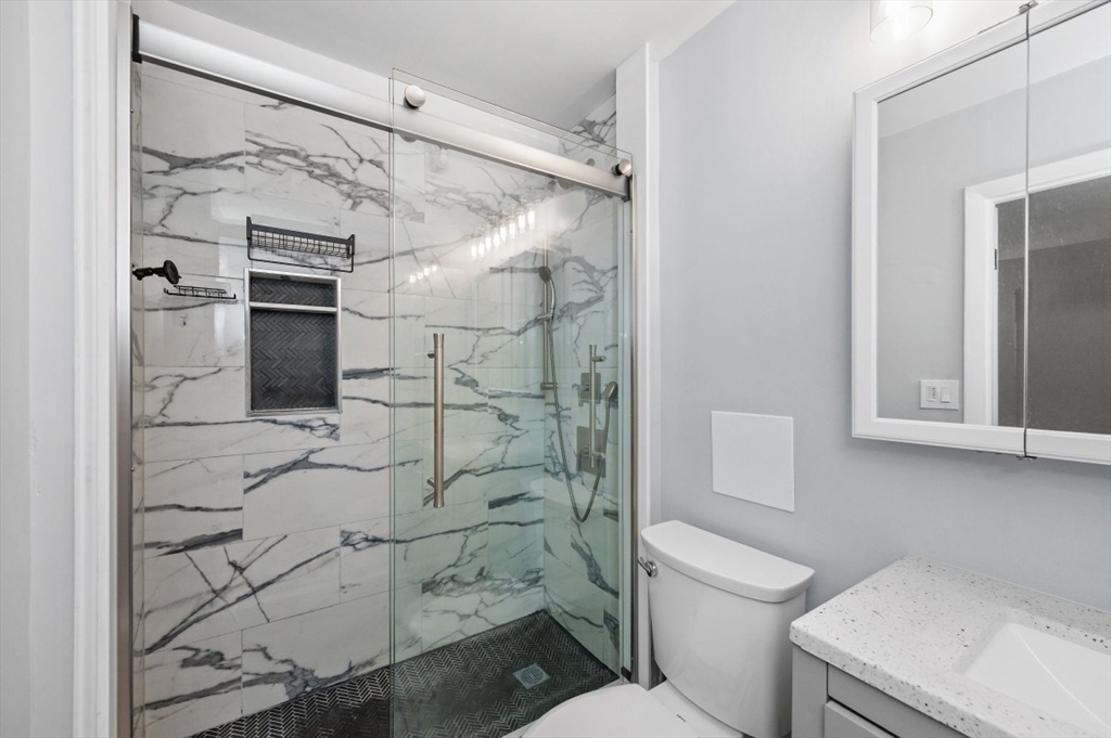Boston, Massachusetts, 02129, United States, 1 Bedroom Bedrooms, ,2 BathroomsBathrooms,Residential,For Sale,1911386