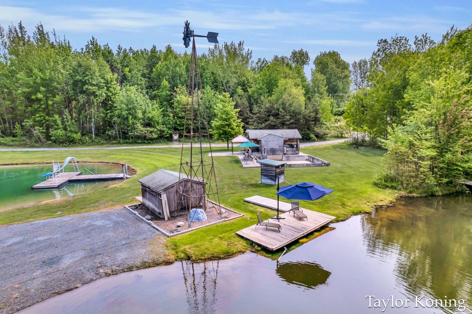 Hart, Michigan, 49420, United States, 2 Bedrooms Bedrooms, ,2 BathroomsBathrooms,Residential,For Sale,1949749