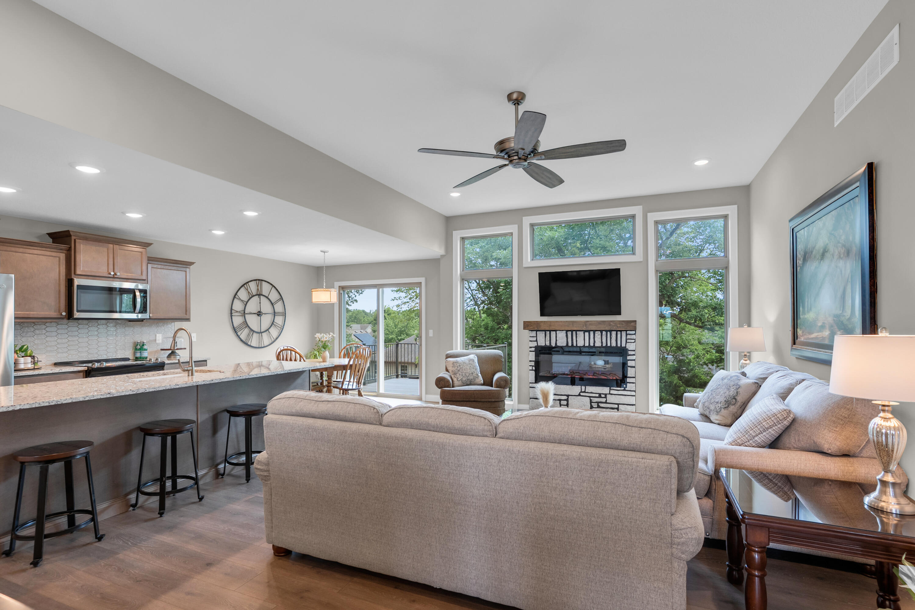 COLUMBIA, Missouri, 65203, United States, 5 Bedrooms Bedrooms, ,3 BathroomsBathrooms,Residential,For Sale,1976271