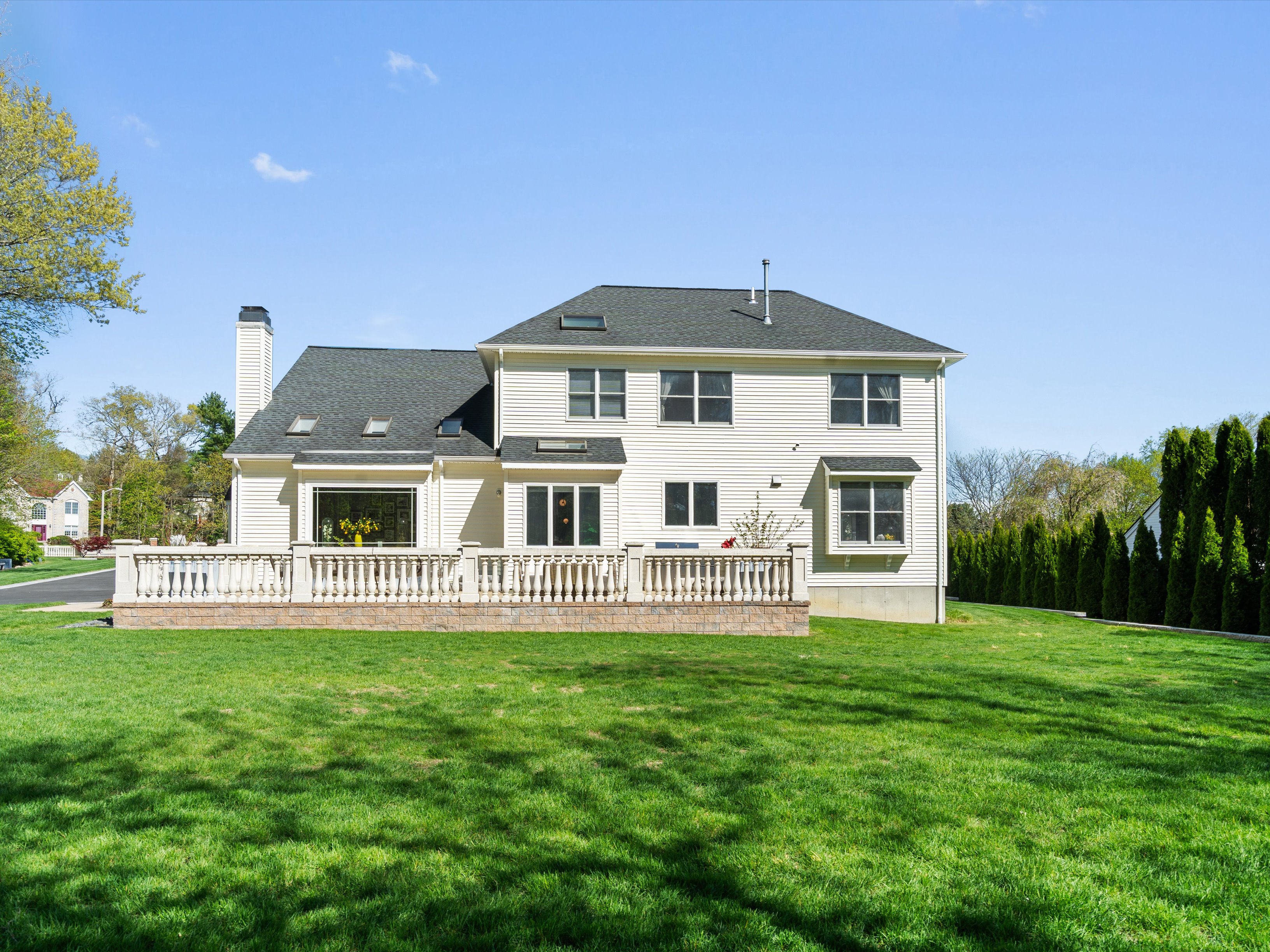  7 Dickinson Circle, Shrewsbury, MA 01545 - 物件實景