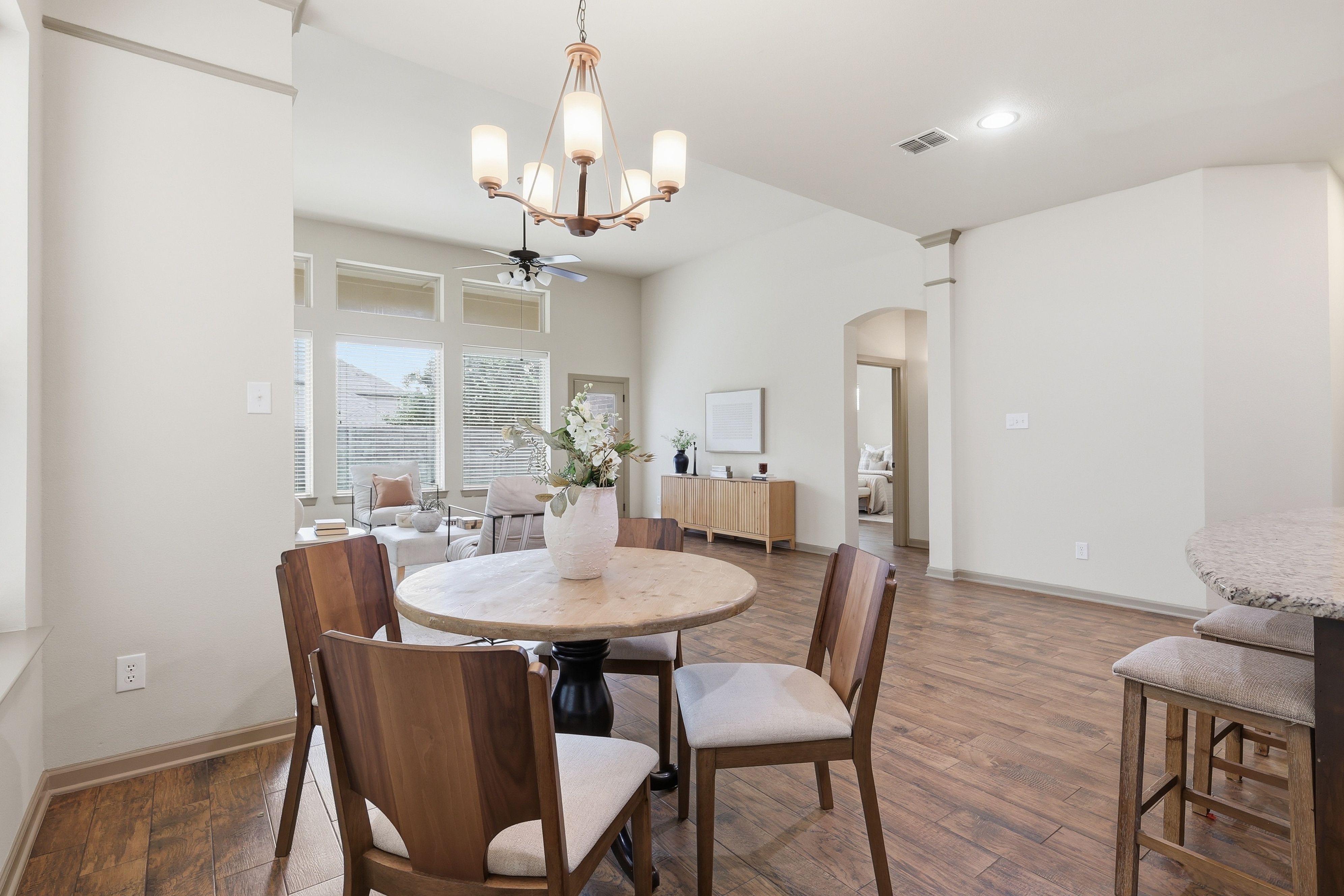  Harvest Living With Fresh Updates and Flexible Spaces - 物件實景