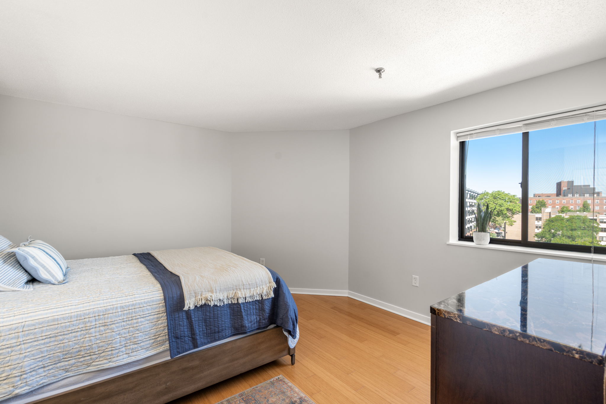  147 Kelton Street - Unit 704, Boston, MA, 02134 - 物件實景