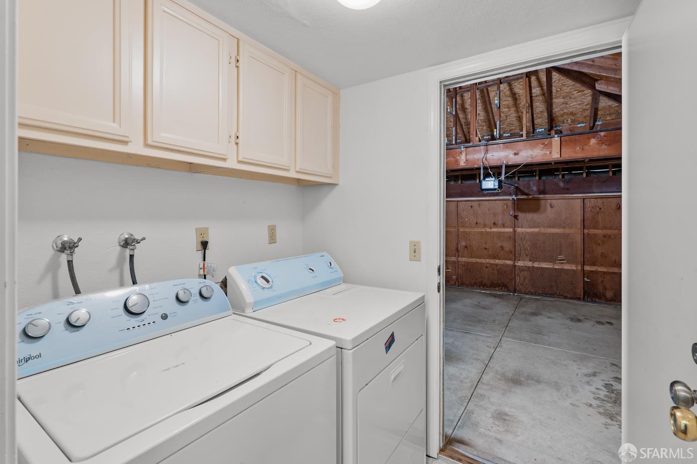 Daly City, California, 94014, United States, 2 Bedrooms Bedrooms, ,3 BathroomsBathrooms,Residential,For Sale,1938525