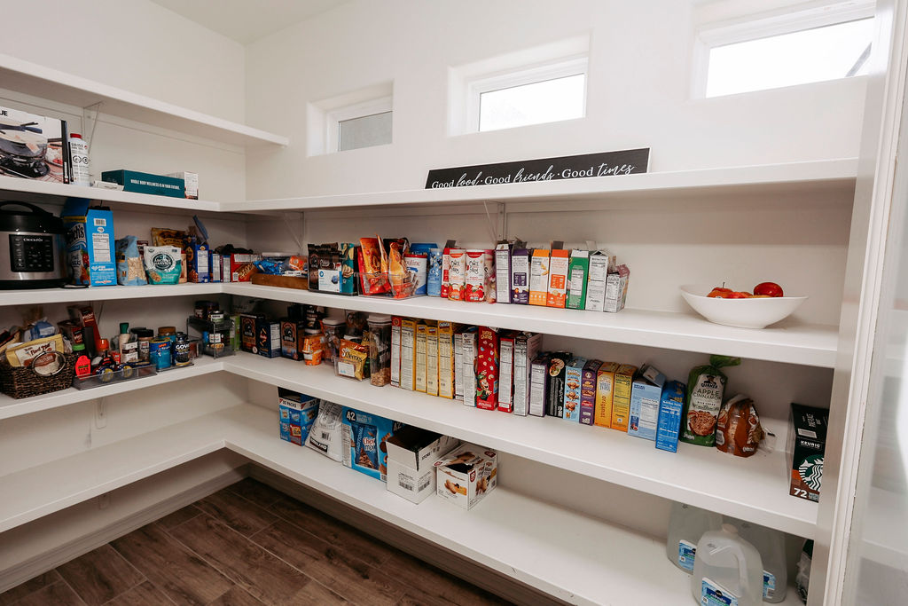 Carlsbad, New Mexico, 88220, United States, 4 Bedrooms Bedrooms, ,3 BathroomsBathrooms,Residential,For Sale,2012114