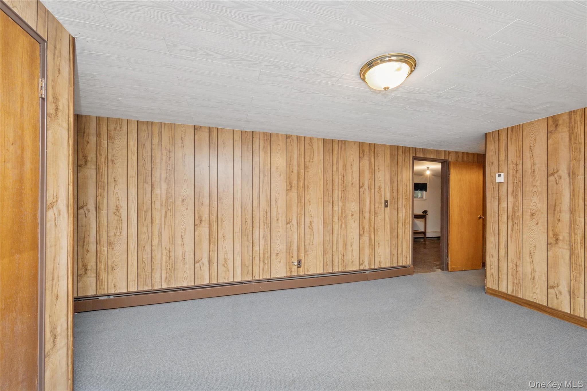 Hicksville, New York, 11801, United States, 4 Bedrooms Bedrooms, ,2 BathroomsBathrooms,Residential,For Sale,1990938