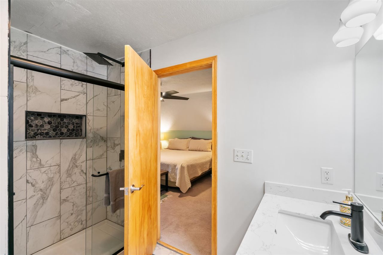 Harbor Springs, Michigan, 49740, United States, 3 Bedrooms Bedrooms, ,2 BathroomsBathrooms,Residential,For Sale,1989648