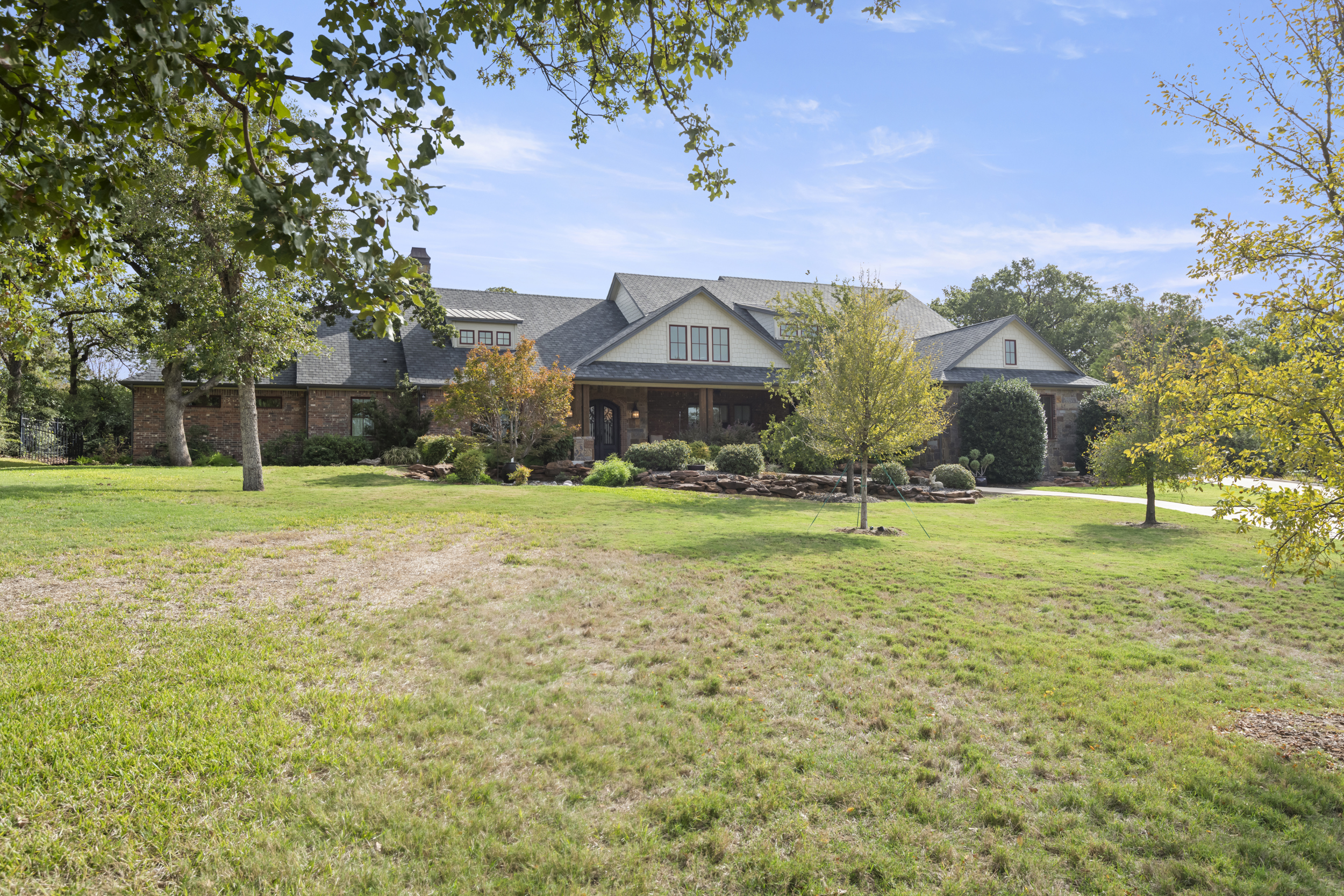  200 Regency Court, Denton, TX, 76210 - 物件實景