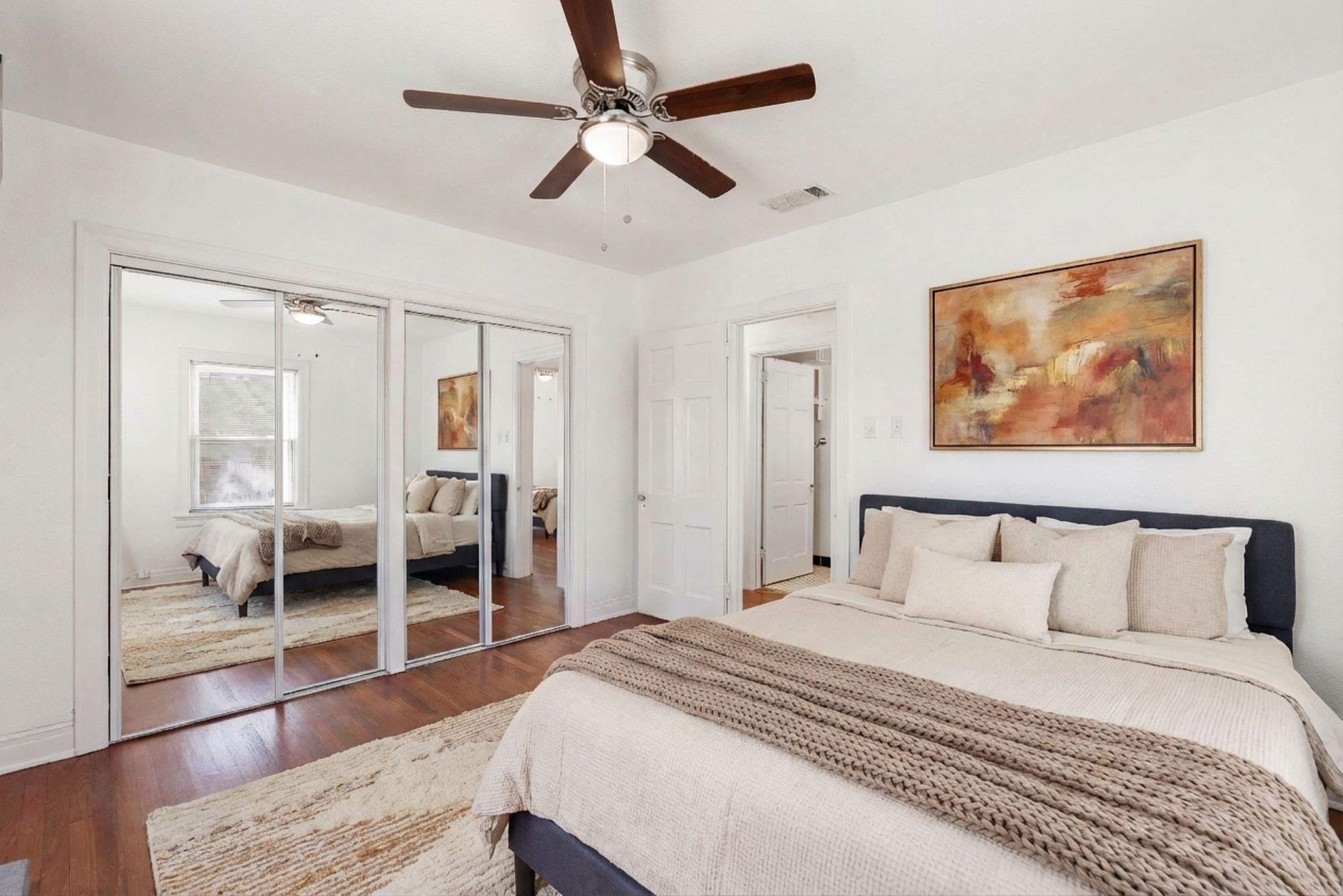  Charming Hyde Park Bungalow with ADU - 物件實景