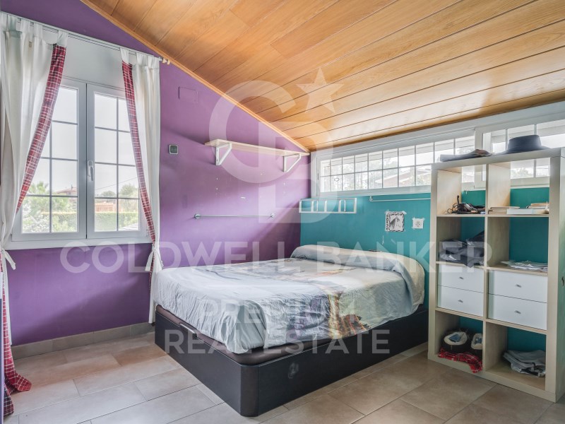 Cerdanyola del Vallès, Catalonia, ES, 4 Bedrooms Bedrooms, ,4 BathroomsBathrooms,Residential,For Sale,1613649