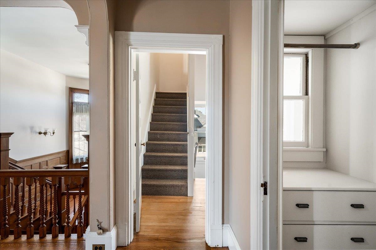Manchester, New Hampshire, 03104, United States, 5 Bedrooms Bedrooms, ,6 BathroomsBathrooms,Residential,For Sale,1779351