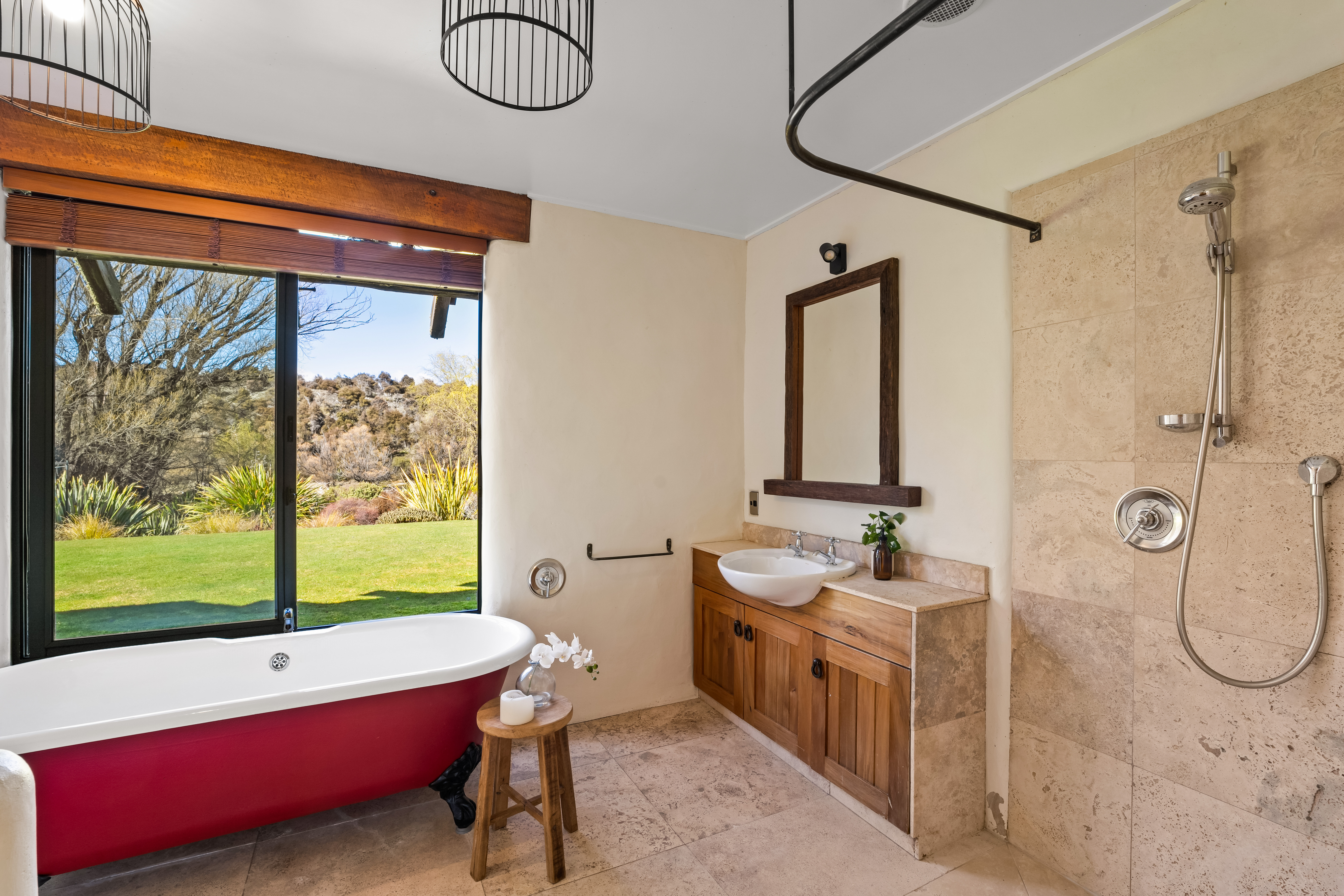  Secluded Riverside Setting - 物件實景