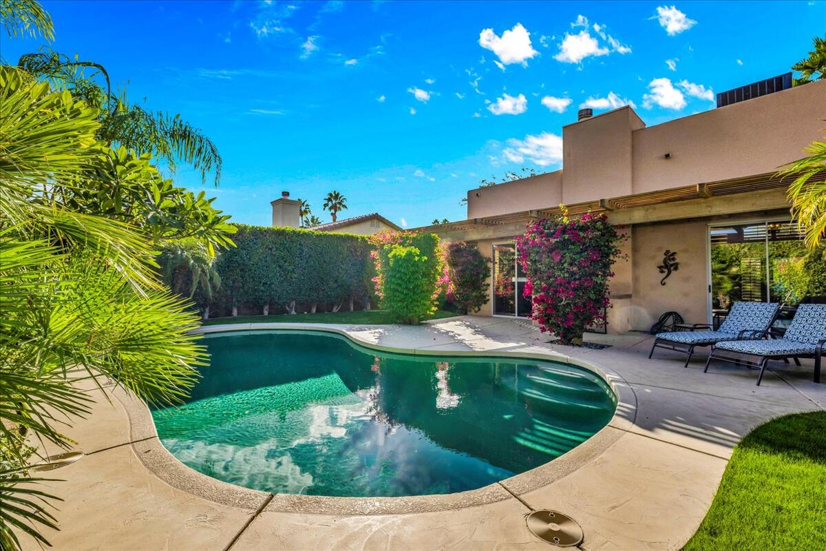 Palm Desert, California, 92211, United States, 3 Bedrooms Bedrooms, ,2 BathroomsBathrooms,Residential,For Sale,1996172