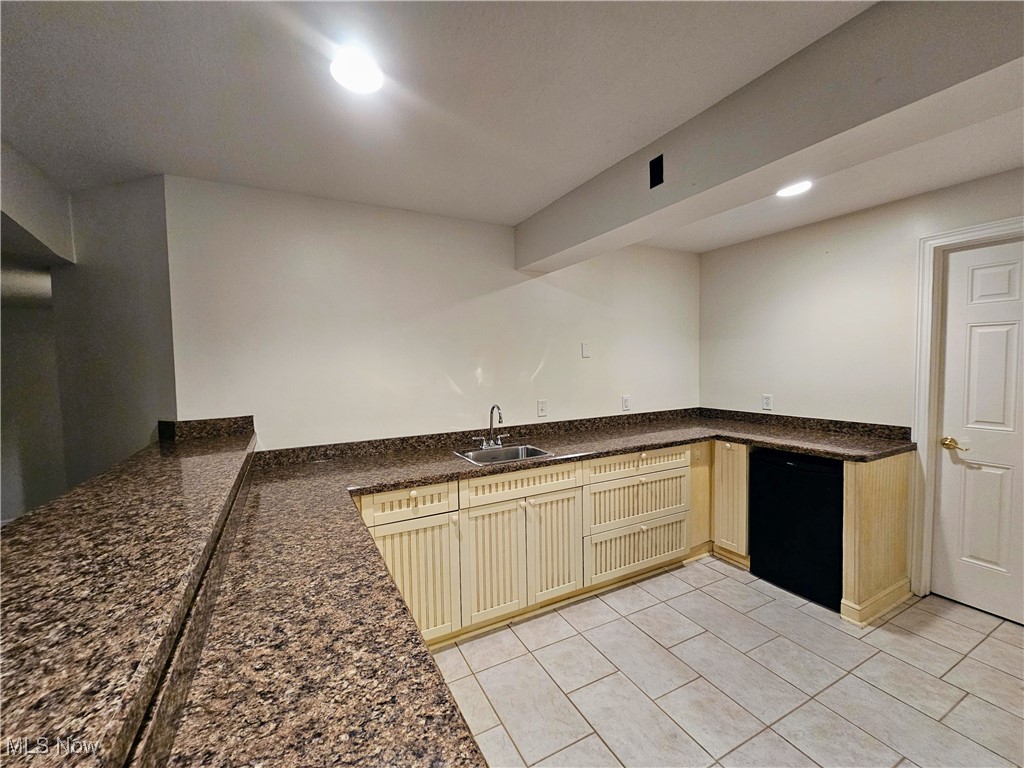 Aurora, Ohio, 44202, United States, 4 Bedrooms Bedrooms, ,4 BathroomsBathrooms,Residential,For Sale,1932632