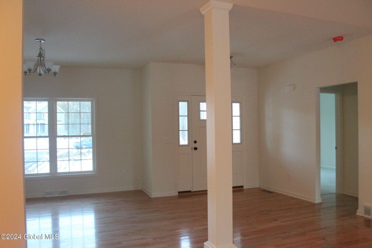 Mechanicville, New York, 12118, United States, 3 Bedrooms Bedrooms, ,2 BathroomsBathrooms,Residential,For Sale,1989562