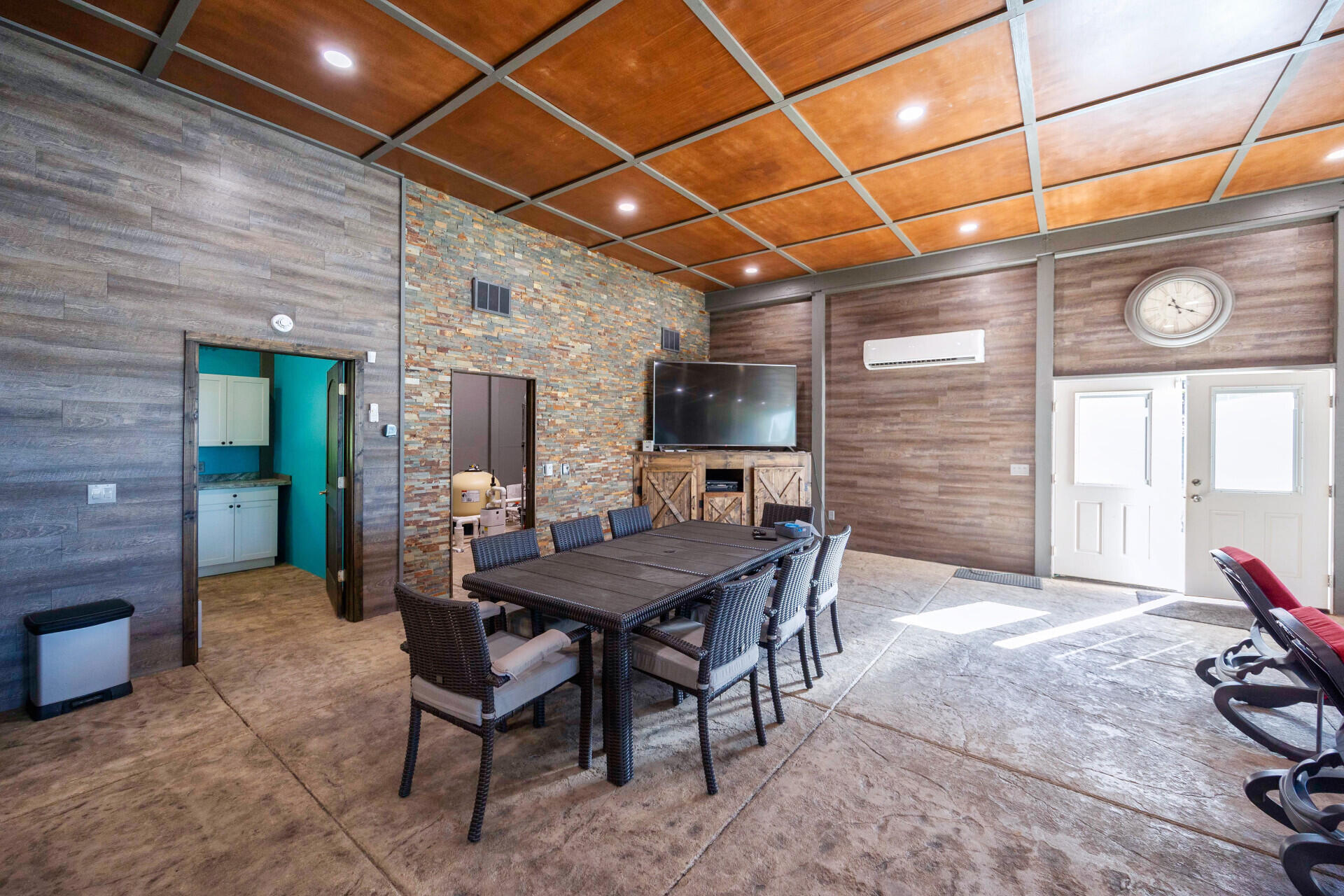 Brooklyn, Michigan, 49230, United States, 3 Bedrooms Bedrooms, ,3 BathroomsBathrooms,Residential,For Sale,1991046