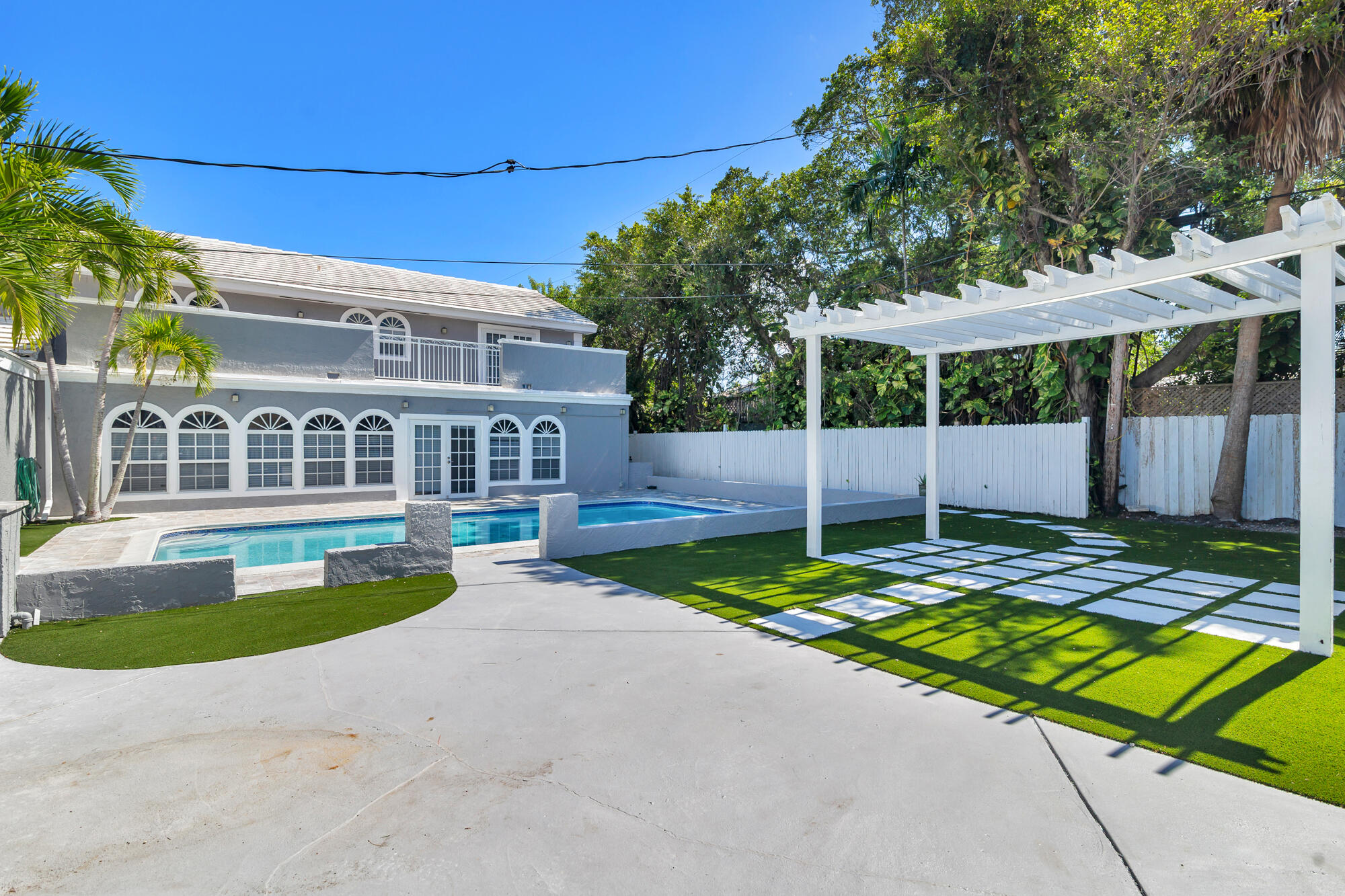 West Palm Beach, Florida, 33407, United States, 5 Bedrooms Bedrooms, ,5 BathroomsBathrooms,Residential,For Sale,1994900