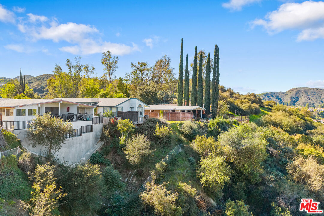 Calabasas, California, 91302, United States, 4 Bedrooms Bedrooms, ,4 BathroomsBathrooms,Residential,For Sale,2002110