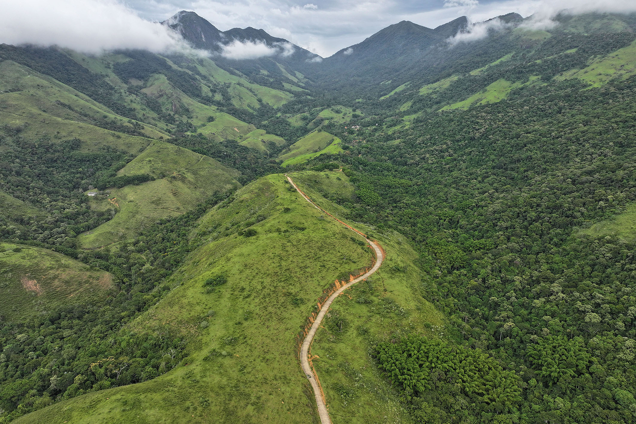  Historic estate with native forest, waterfalls, and ecotourism potential - 物件實景