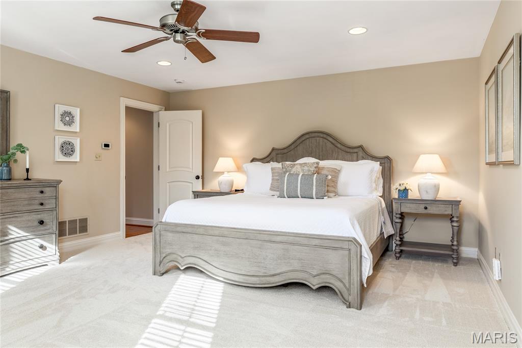 St Charles, Missouri, 63304, United States, 4 Bedrooms Bedrooms, ,6 BathroomsBathrooms,Residential,For Sale,1992889