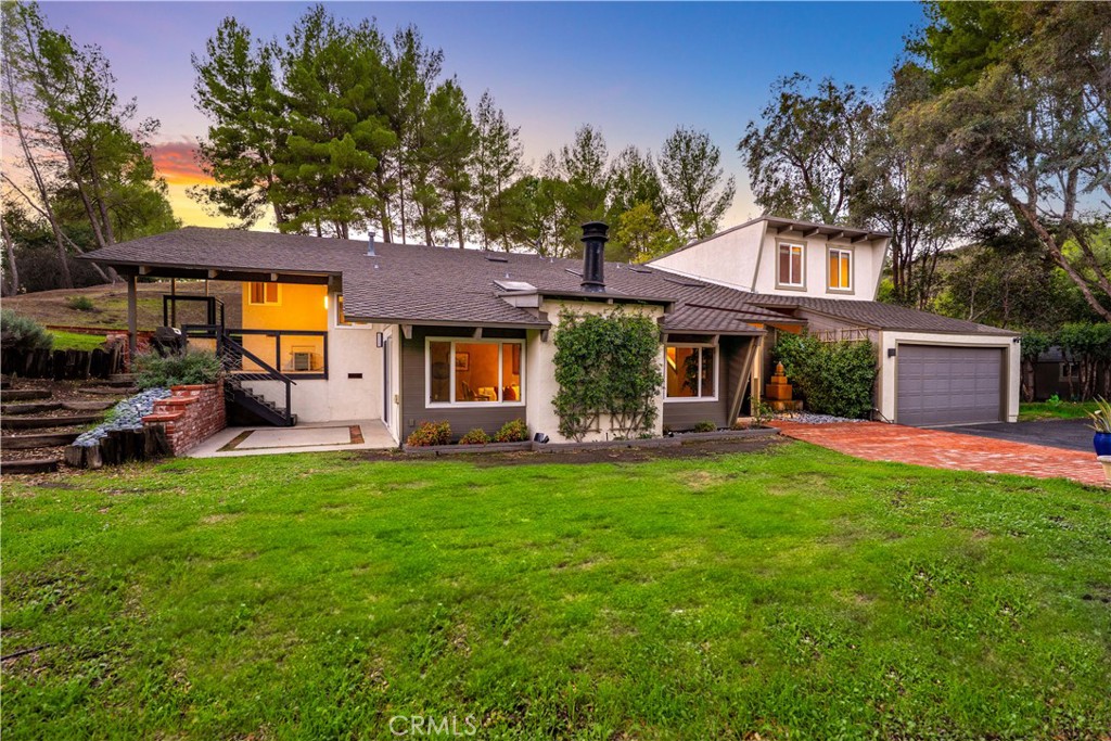 Calabasas, California, 91302, United States, 2 Bedrooms Bedrooms, ,2 BathroomsBathrooms,Residential,For Sale,1998249
