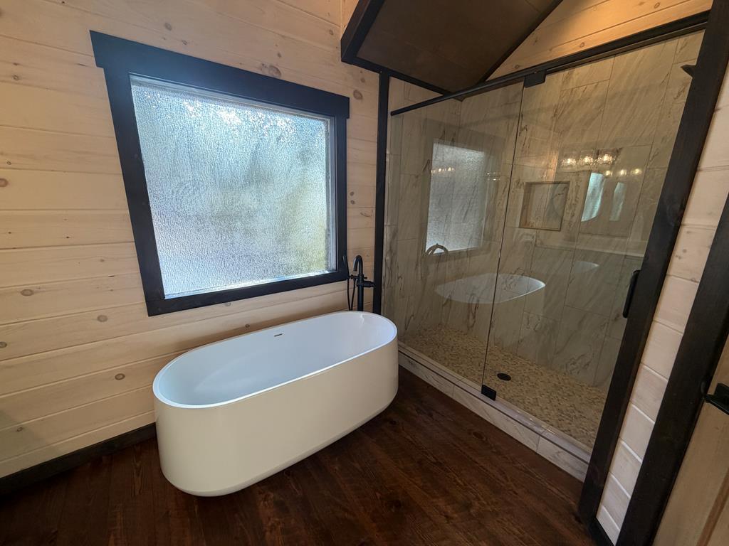 Mineral Bluff, Georgia, 30559, United States, 4 Bedrooms Bedrooms, ,4 BathroomsBathrooms,Residential,For Sale,2010498