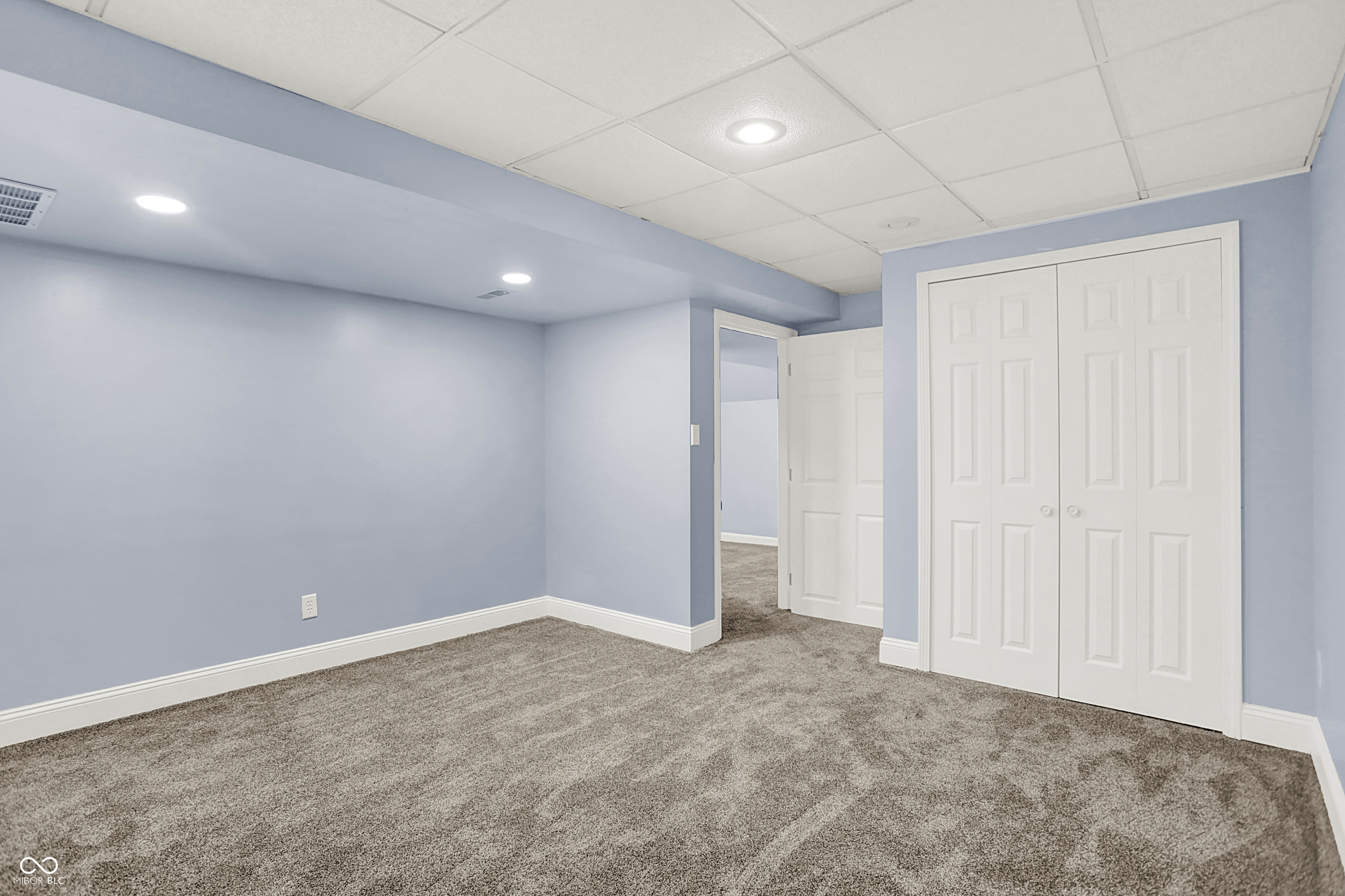 Carmel, Indiana, 46033, United States, 5 Bedrooms Bedrooms, ,4 BathroomsBathrooms,Residential,For Sale,1928724