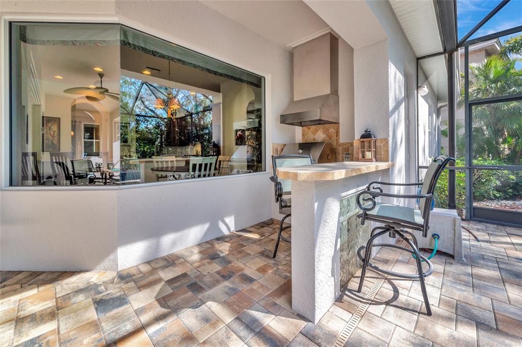 Bradenton, Florida, 34212, United States, 3 Bedrooms Bedrooms, ,3 BathroomsBathrooms,Residential,For Sale,1989547