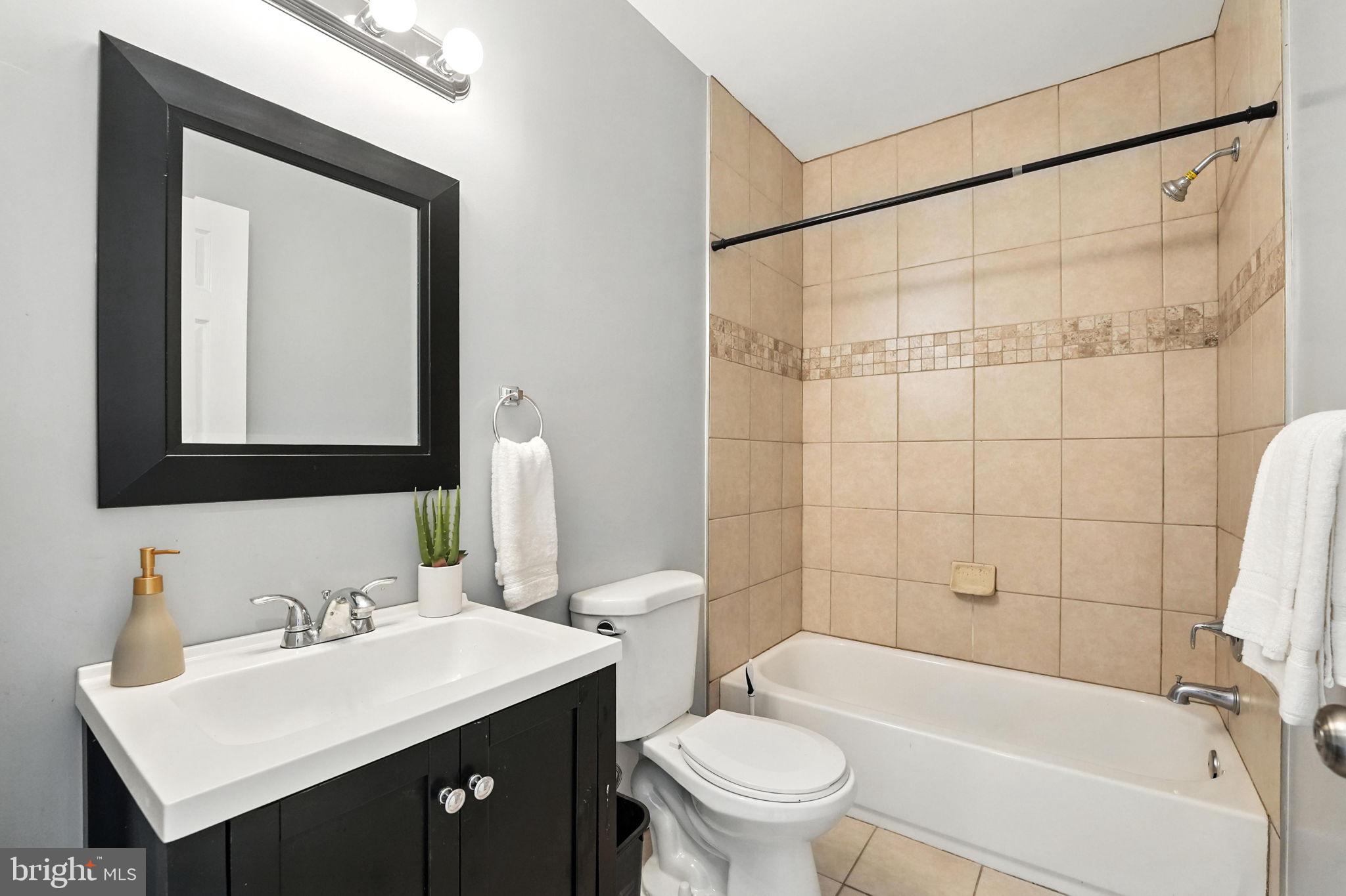 Washington, District of Columbia, 20002, United States, 4 Bedrooms Bedrooms, ,4 BathroomsBathrooms,Residential,For Sale,1983666