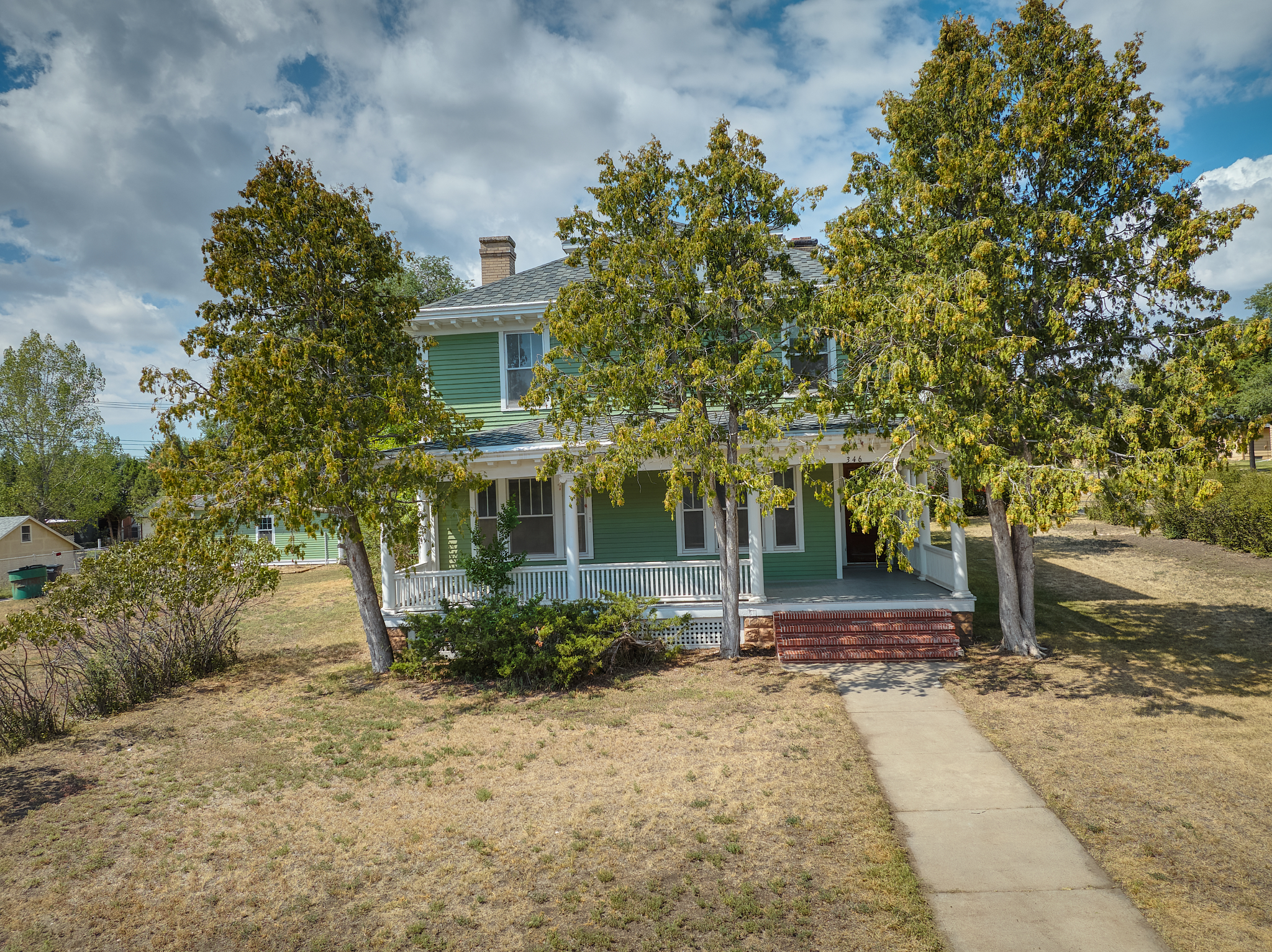 Hot Springs, South Dakota, 57747, United States, 5 Bedrooms Bedrooms, ,4 BathroomsBathrooms,Residential,For Sale,1983319