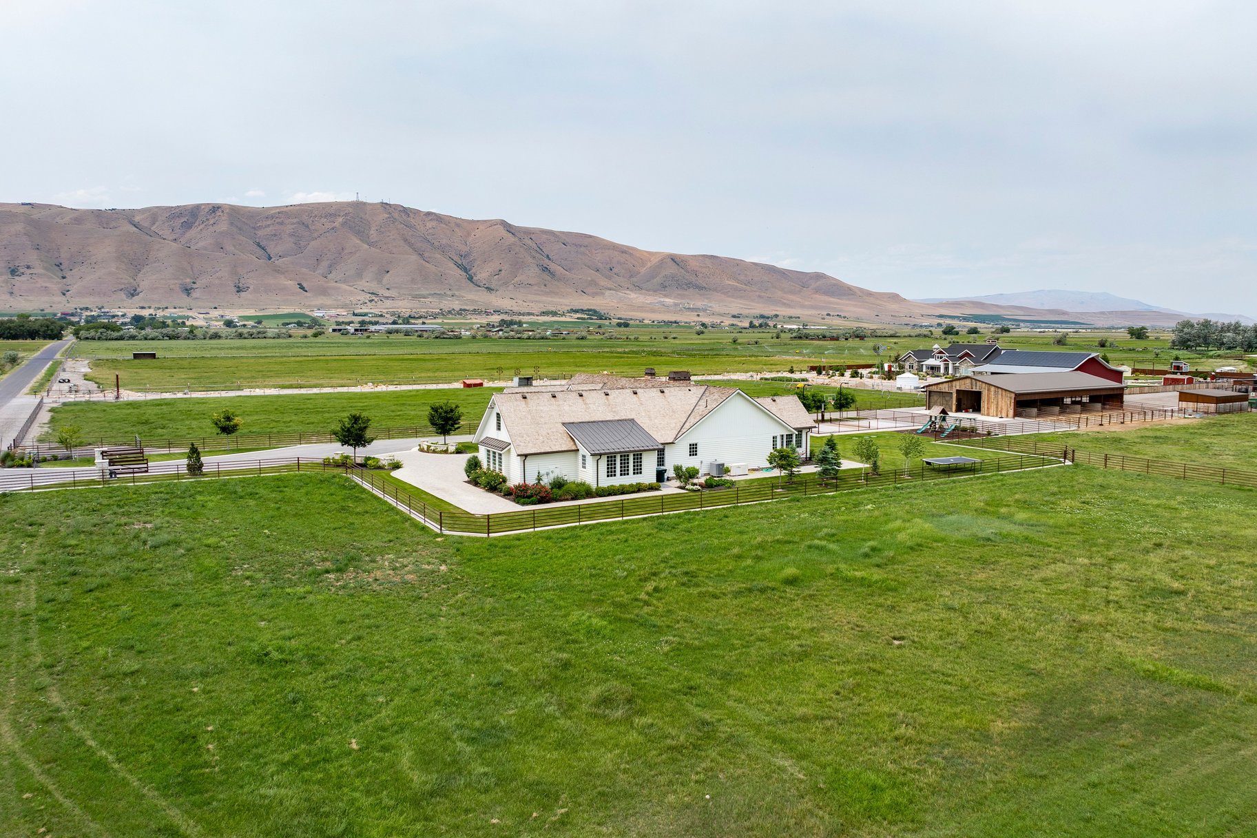  Refined Farmhouse Living with Professional Horse Facilities - 物件實景