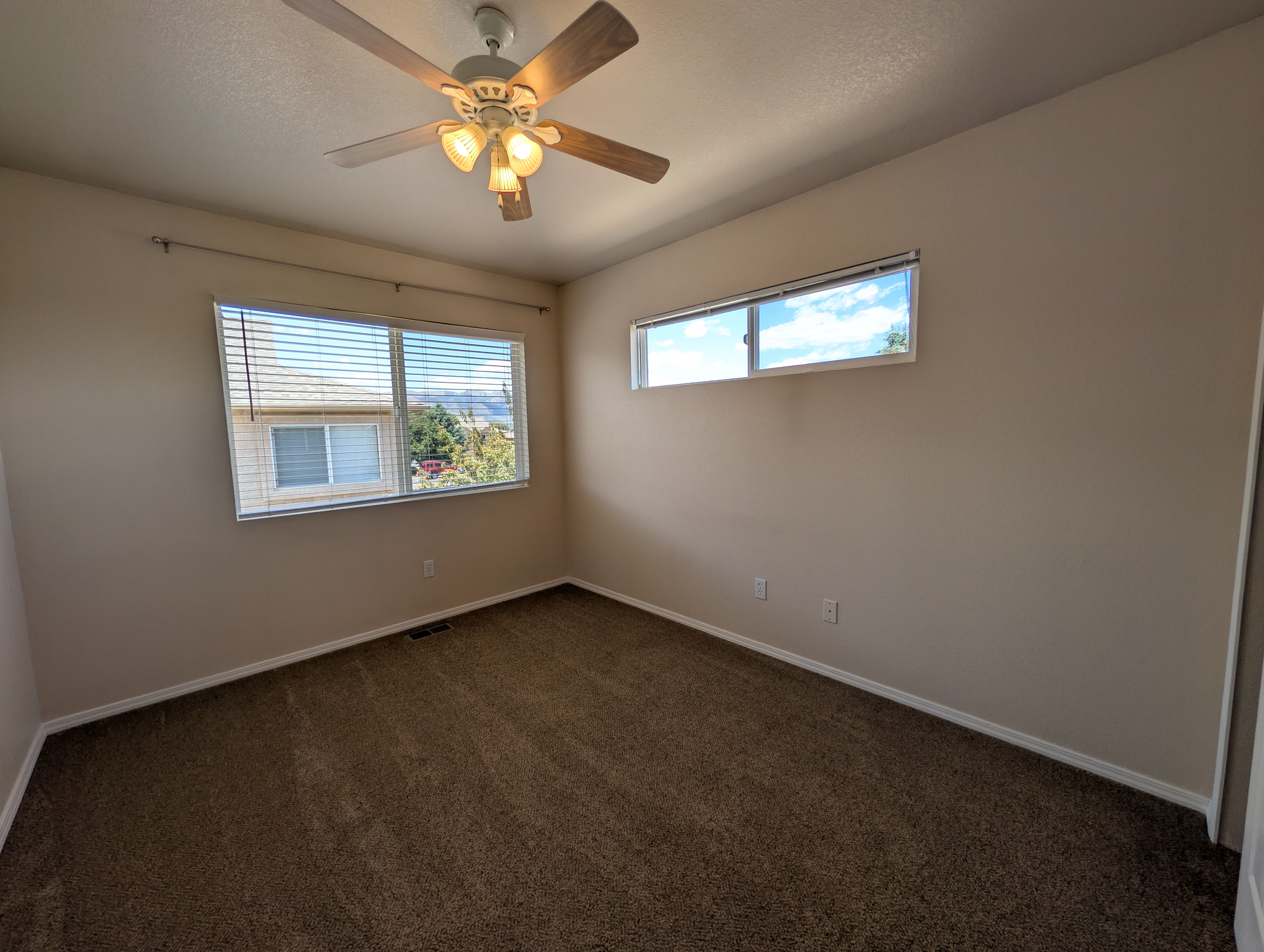  Phenomenal 4-plex income opportunity in desirable University Park - 物件實景
