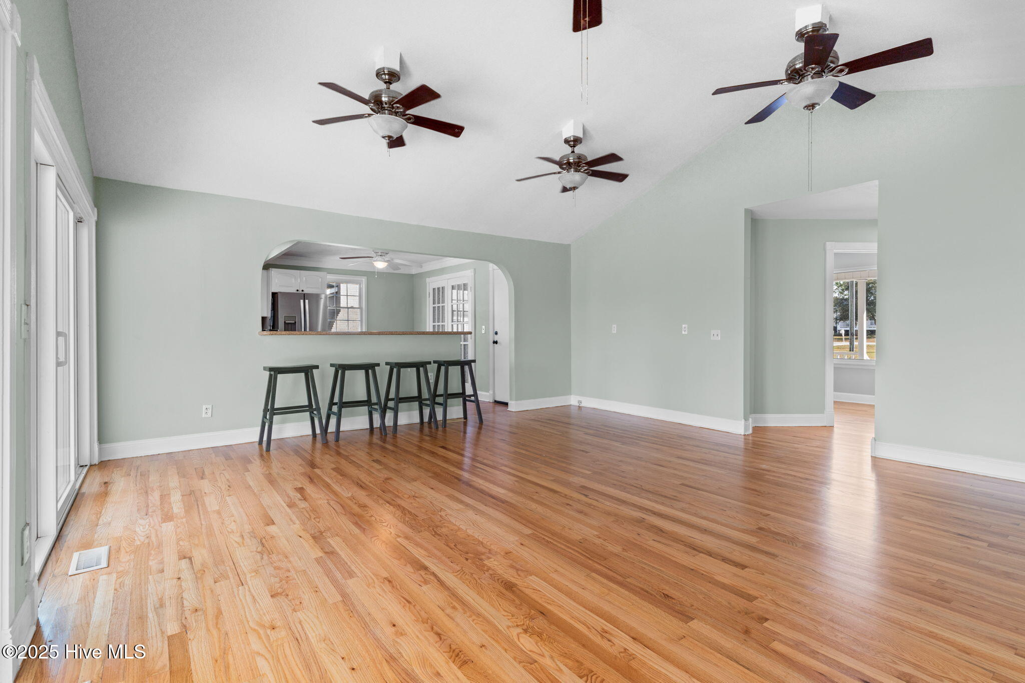 Southport, North Carolina, 28461, United States, 3 Bedrooms Bedrooms, ,2 BathroomsBathrooms,Residential,For Sale,1999197