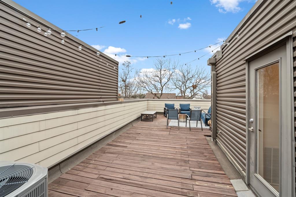 Dallas, Texas, 75219, United States, 2 Bedrooms Bedrooms, ,3 BathroomsBathrooms,Residential,For Sale,1911883