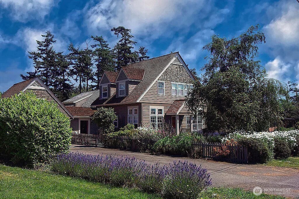 Oak Harbor, Washington, 98277, United States, 3 Bedrooms Bedrooms, ,2 BathroomsBathrooms,Residential,For Sale,1982264