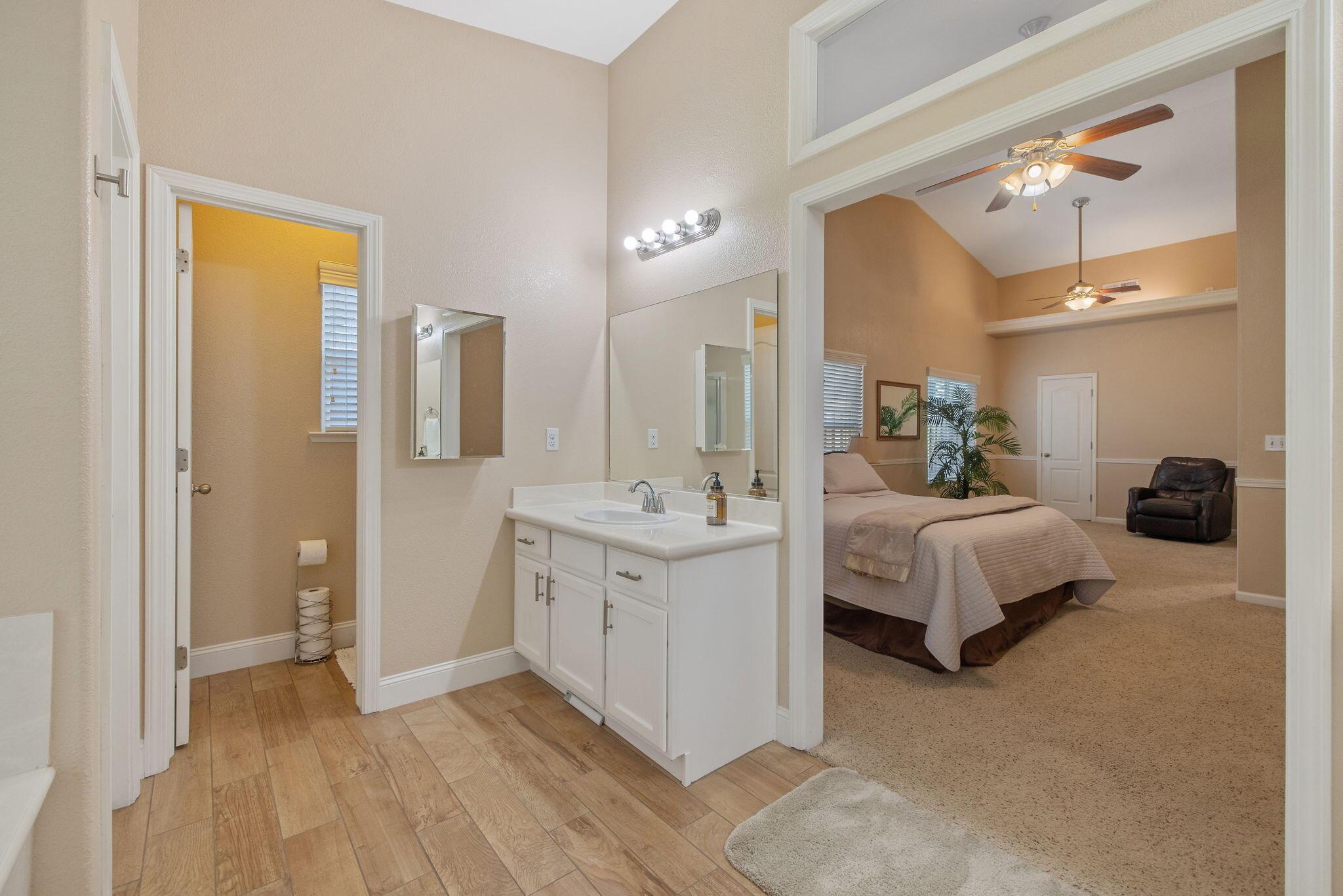 Visalia, California, 93291, United States, 3 Bedrooms Bedrooms, ,2 BathroomsBathrooms,Residential,For Sale,2013807