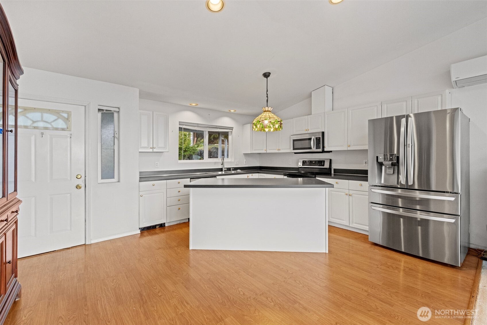 Sequim, Washington, 98382, United States, 3 Bedrooms Bedrooms, ,2 BathroomsBathrooms,Residential,For Sale,2010720