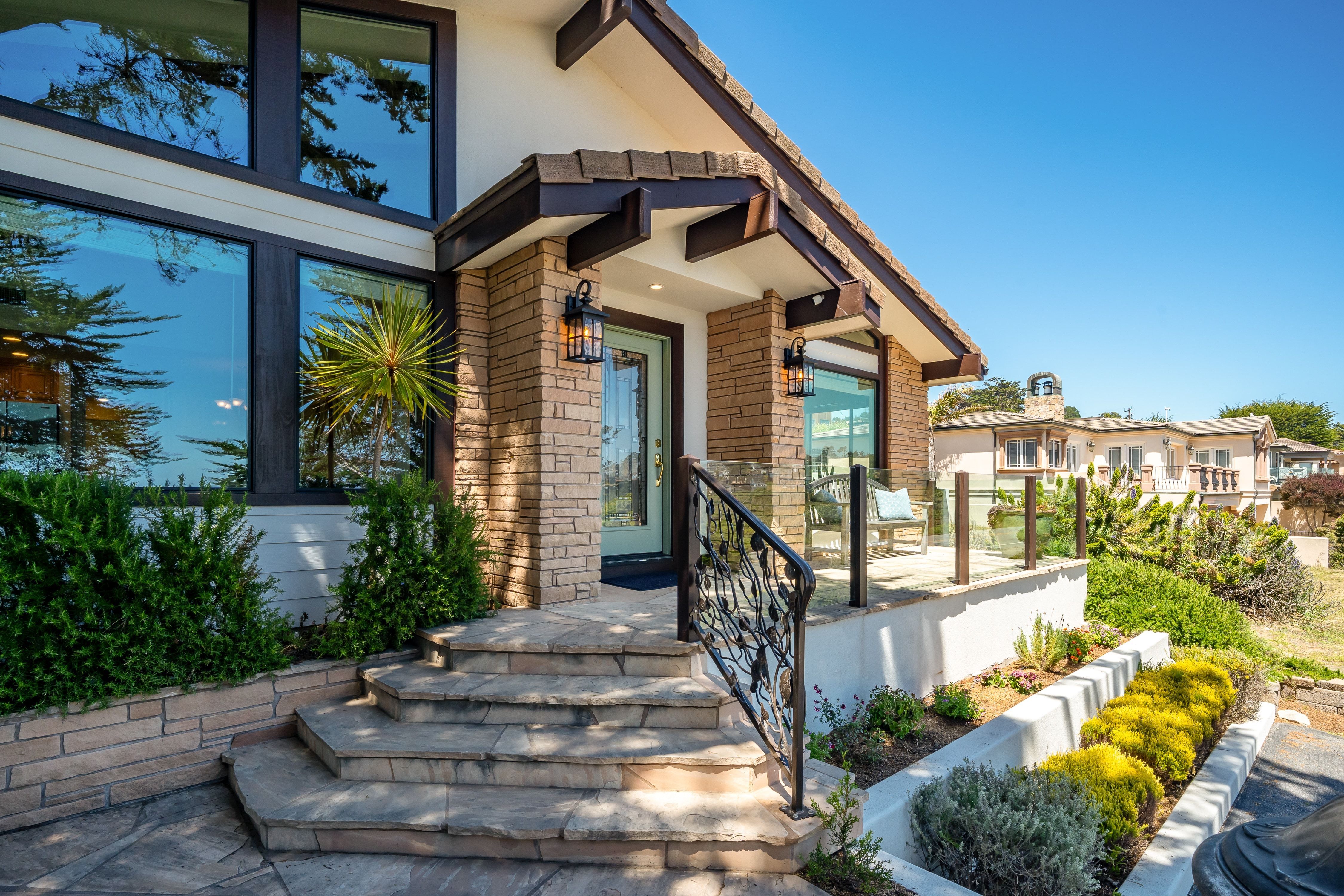 Rare Single-Level Oceanfront Retreat on World-Famous Moonstone Beach - 物件實景