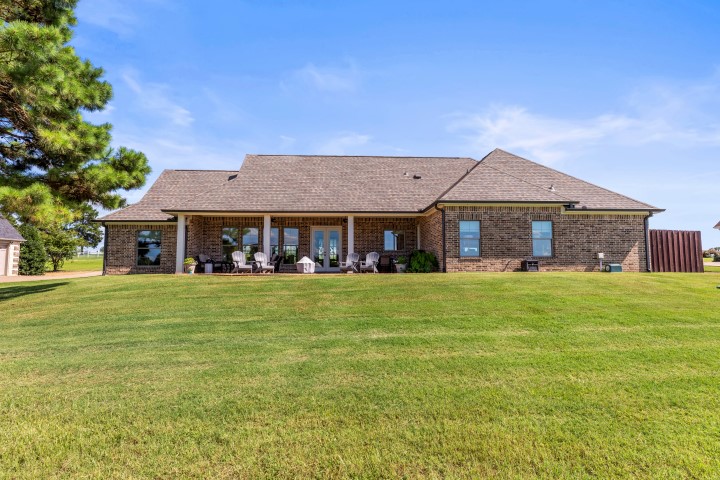 Lindale, Texas, 75771, United States, 3 Bedrooms Bedrooms, ,3 BathroomsBathrooms,Residential,For Sale,1938338