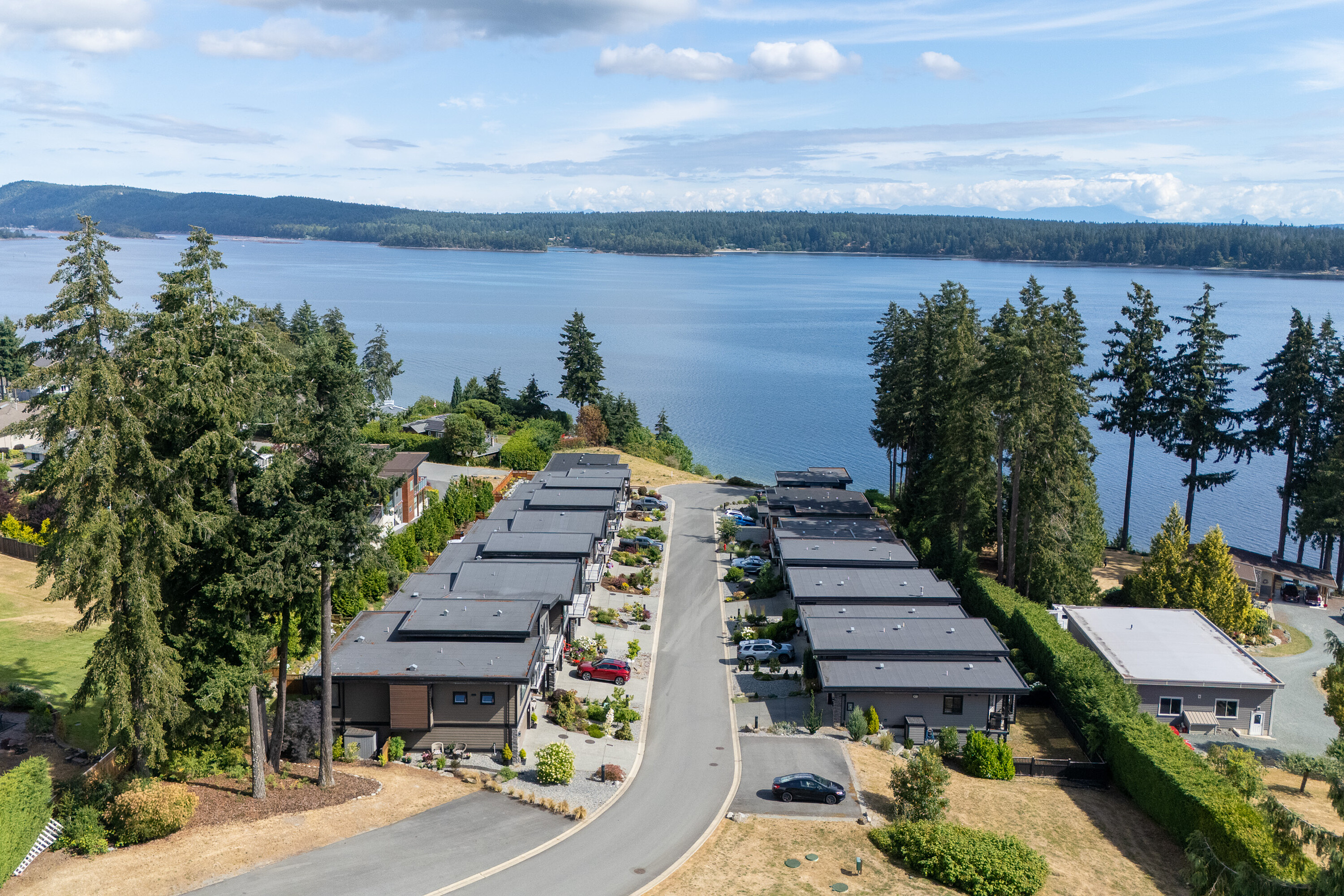  Oceanfront Lot in Saltair - 物件實景