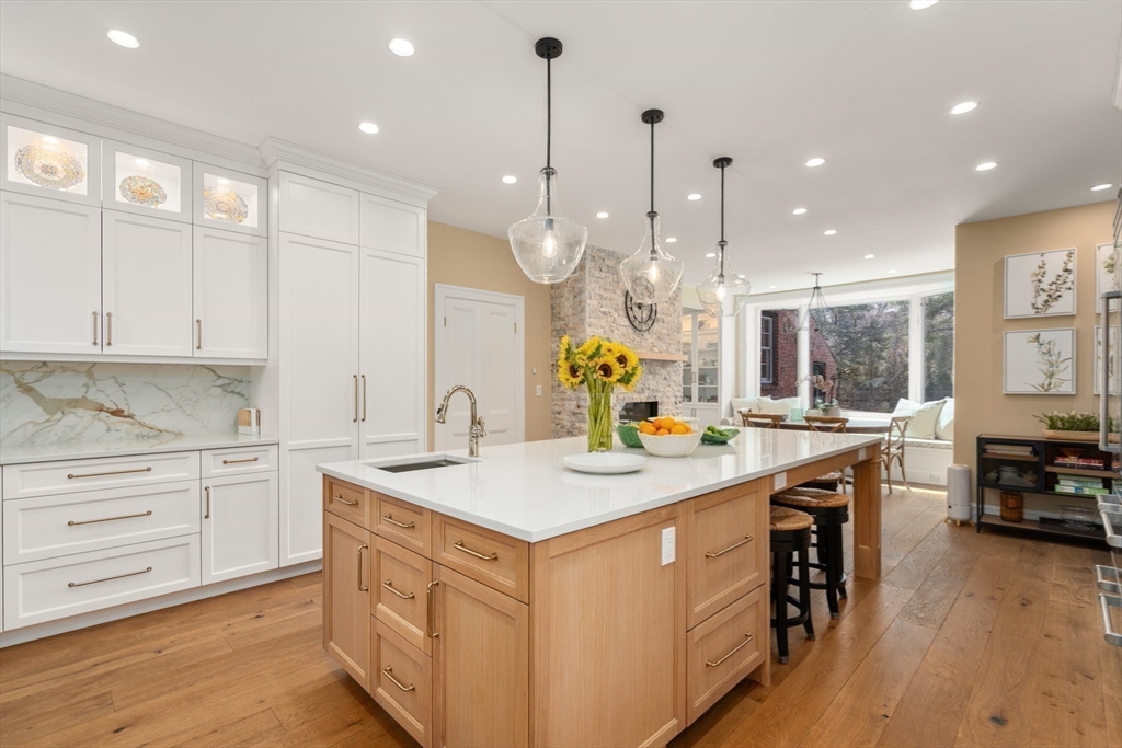Brookline, Massachusetts, 02445, United States, 9 Bedrooms Bedrooms, ,8 BathroomsBathrooms,Residential,For Sale,1758602