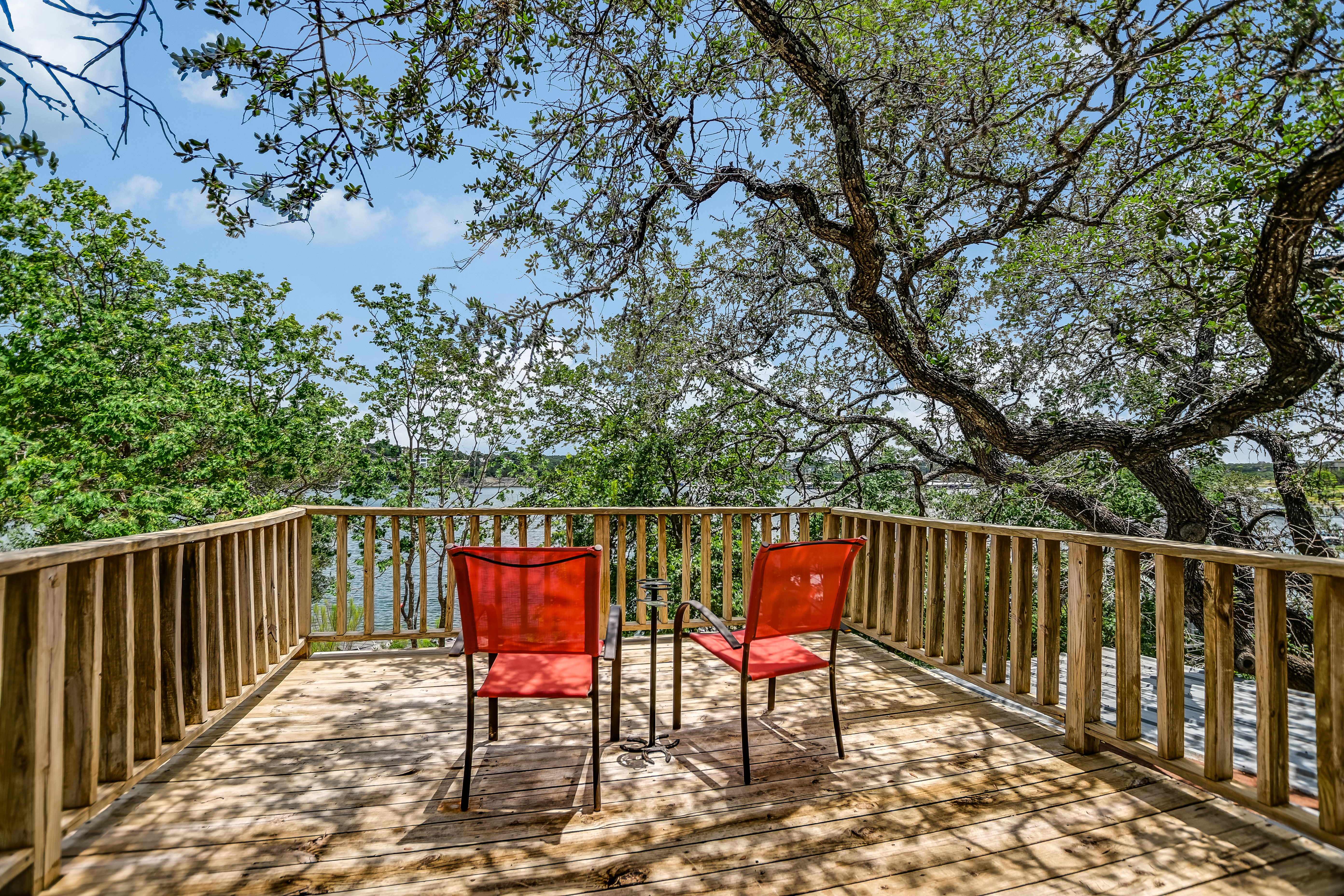  JUST LISTED - Charming lakefront retreat on Lake Travis - 物件實景
