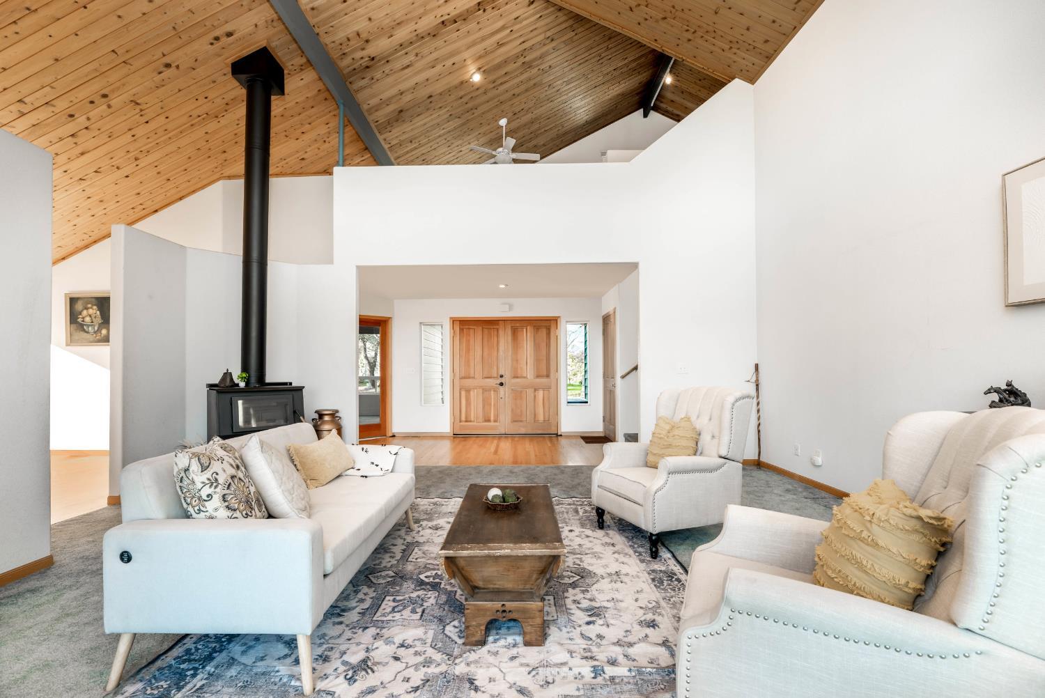 Penn Valley, California, 95946, United States, 3 Bedrooms Bedrooms, ,3 BathroomsBathrooms,Residential,For Sale,1989593