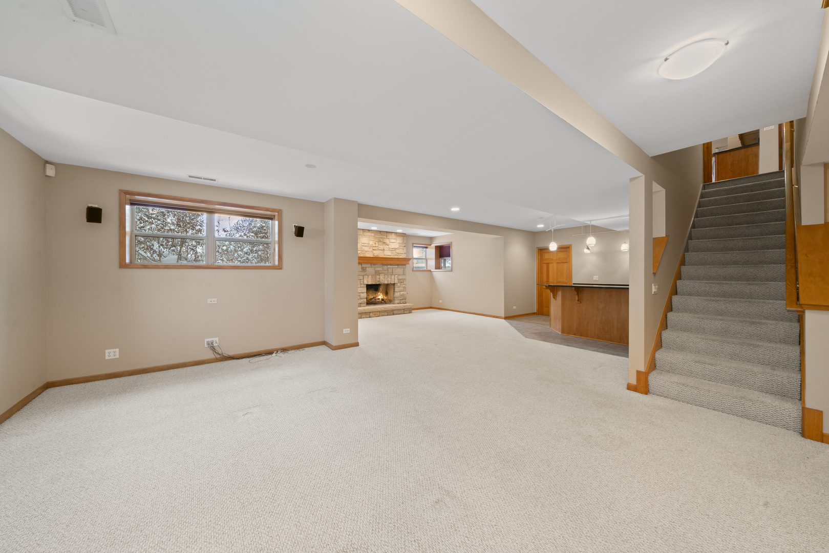 Sugar Grove, Illinois, 60554, United States, 4 Bedrooms Bedrooms, ,4 BathroomsBathrooms,Residential,For Sale,2003228