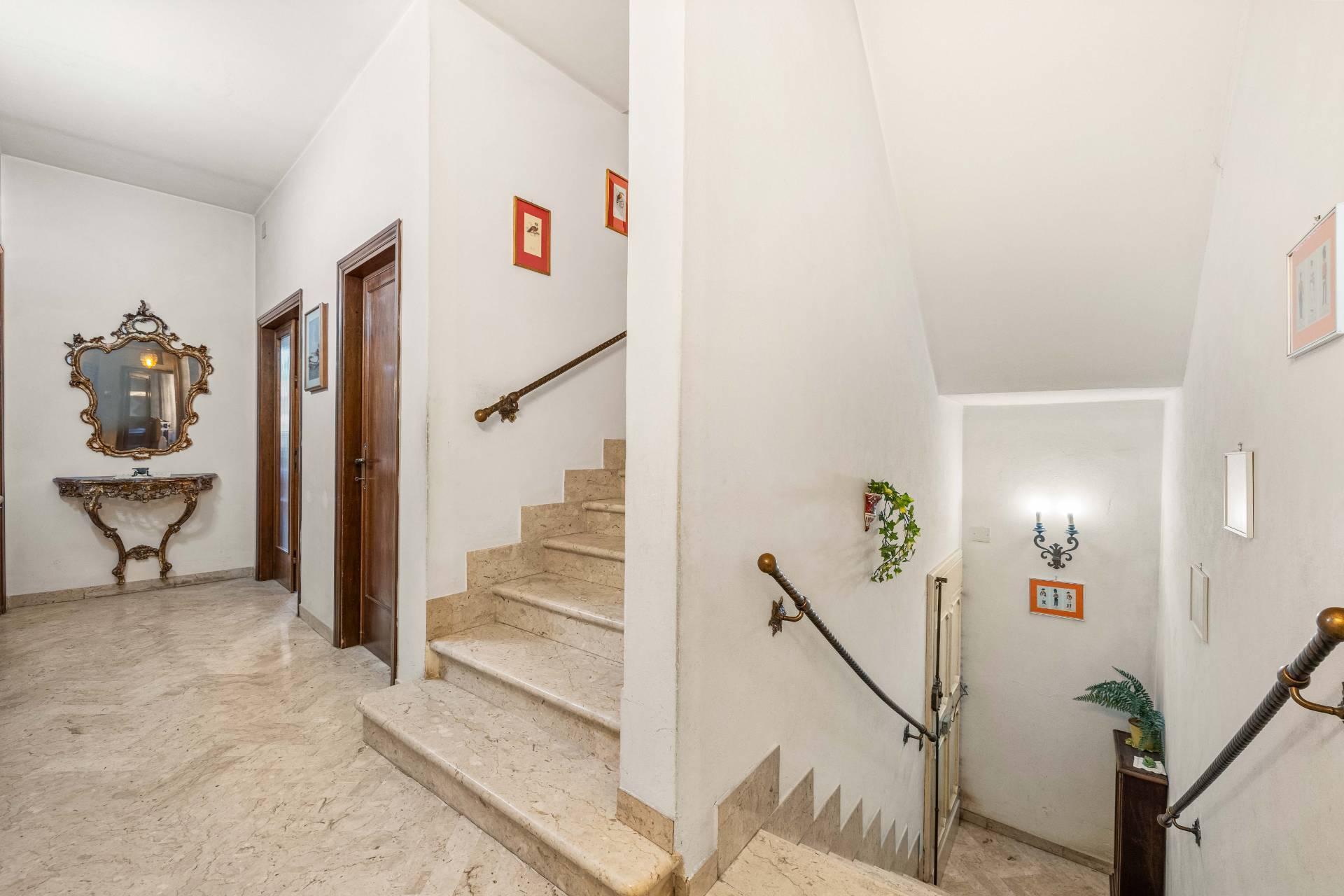 San Gimignano, Siena, 53037, IT, 3 Bedrooms Bedrooms, ,2 BathroomsBathrooms,Residential,For Sale,1877111