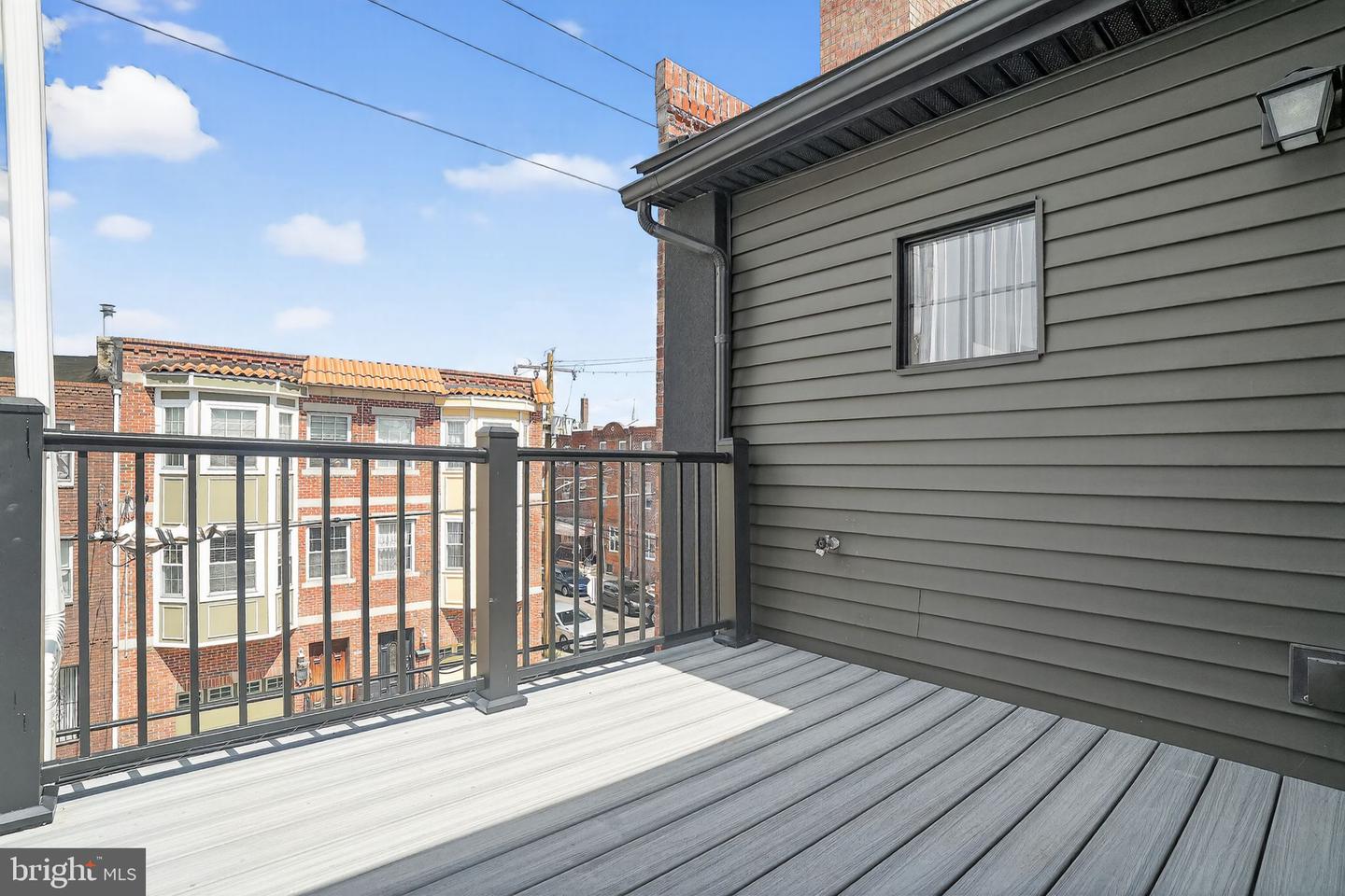 Philadelphia, Pennsylvania, 19147, United States, 3 Bedrooms Bedrooms, ,4 BathroomsBathrooms,Residential,For Sale,1926434